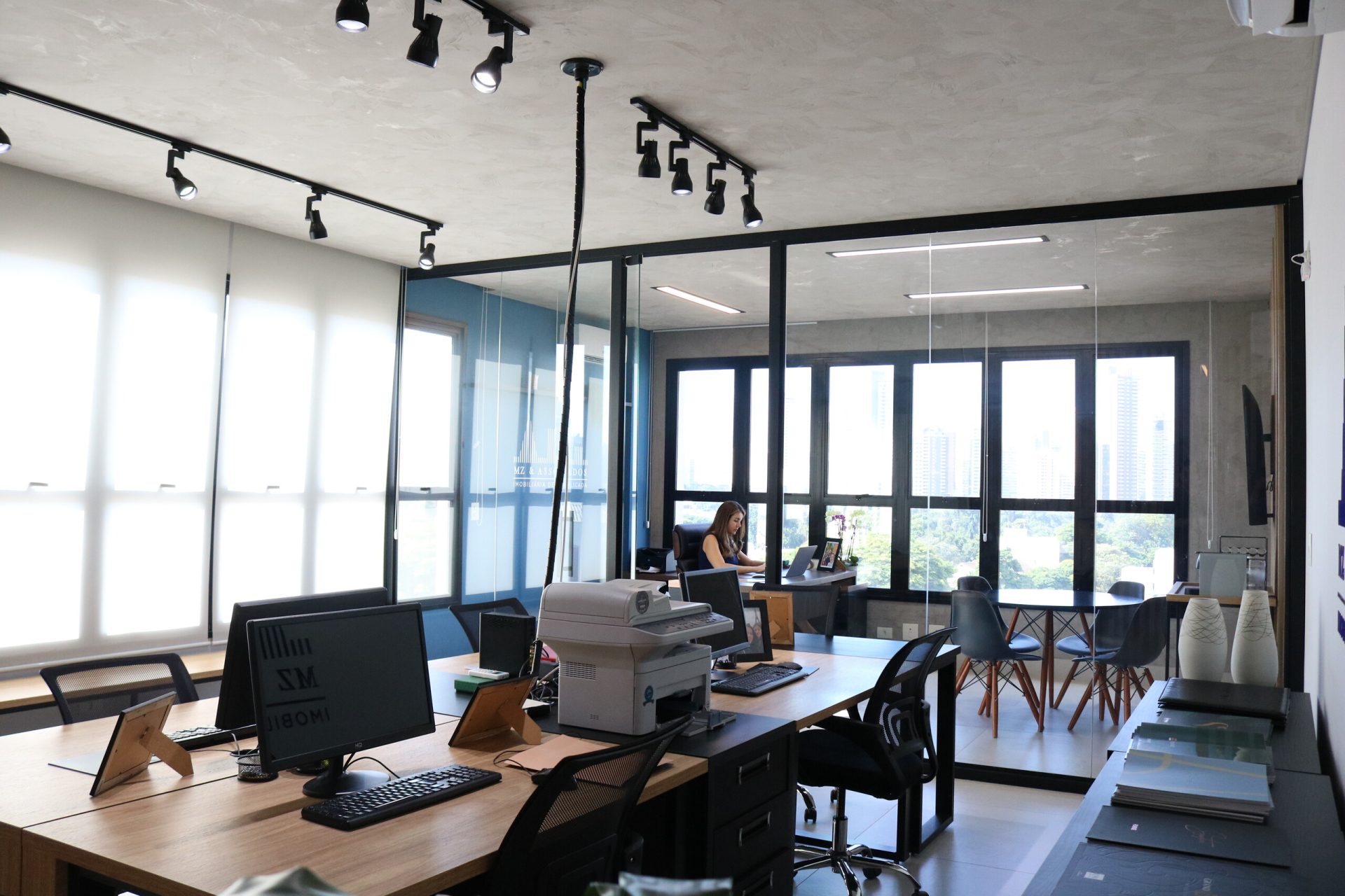 Ensaio corporativo de MZ & Associados
