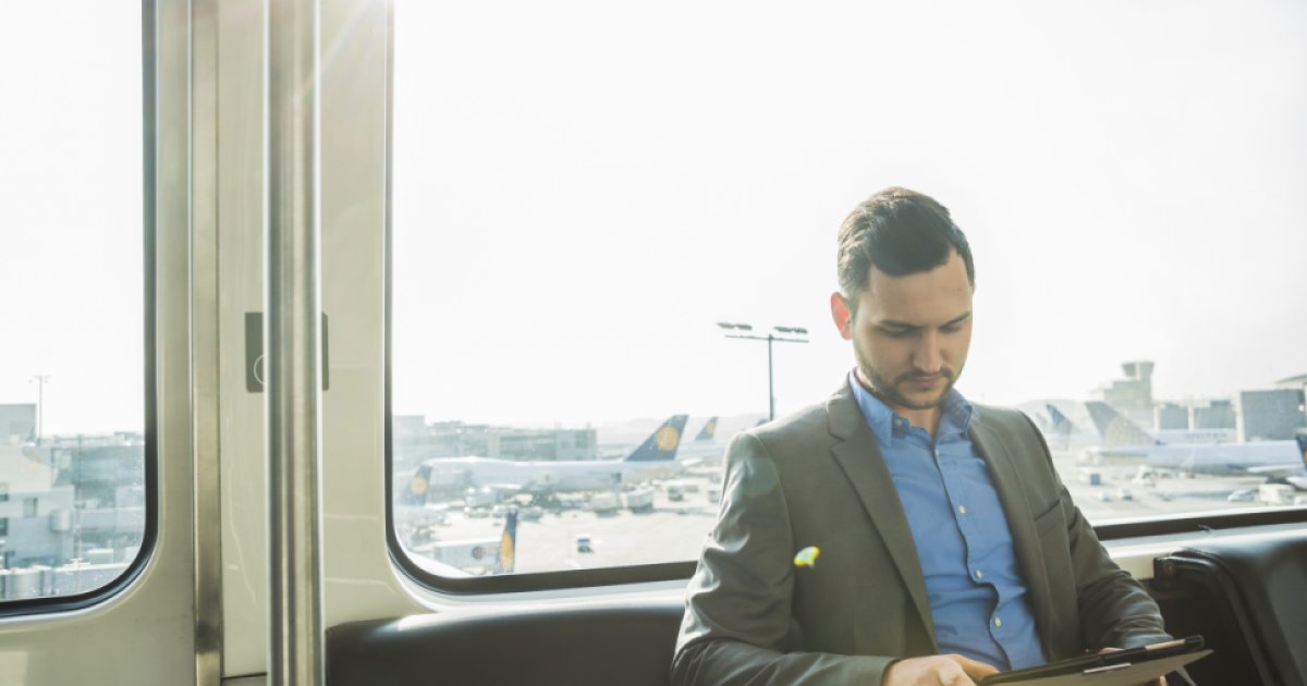 Saturação Competitiva por Intenção de Busca: A Dimensão Ausente na Análise Estratégica