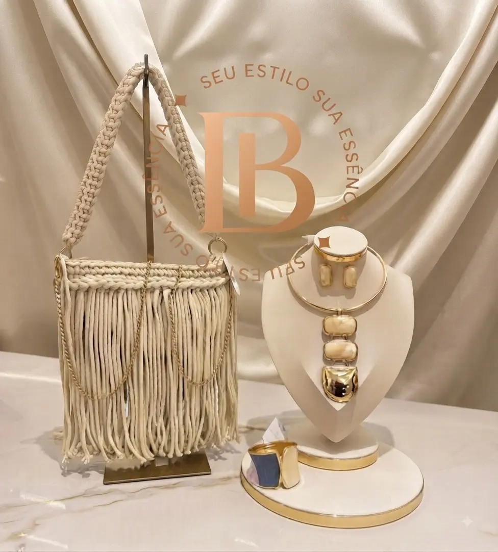 Bolsa de franja, lindo modelo de conjunto.