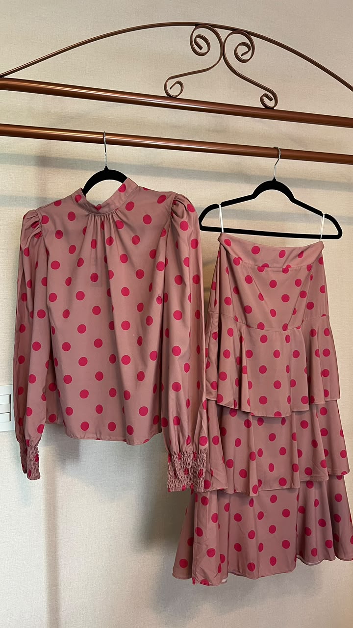 Saia Poá Rosa