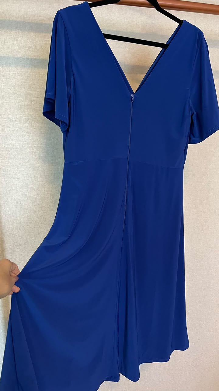 Vestido Azul Bic com Mangas na cor azul  — foto 3