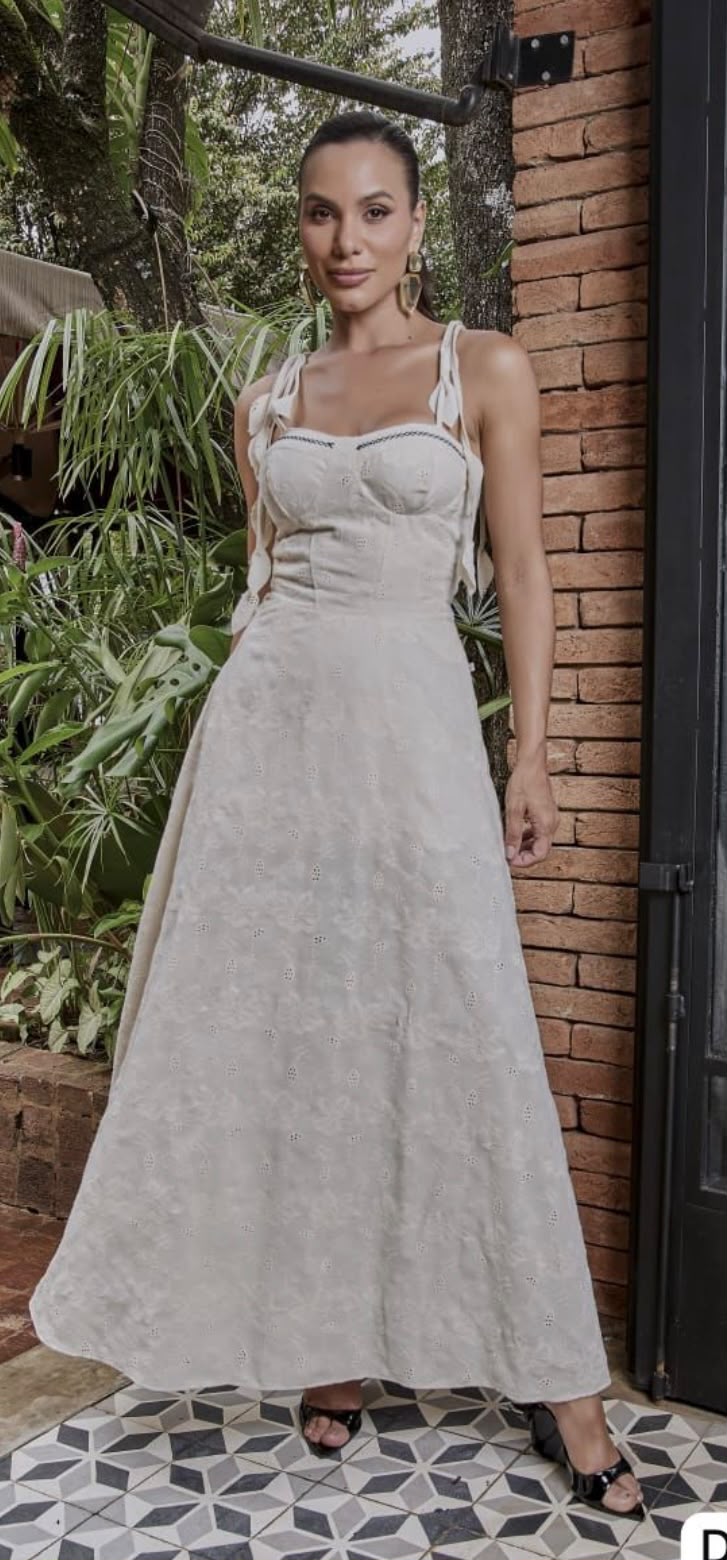 Vestido Linho Bordado na cor cru — foto 3