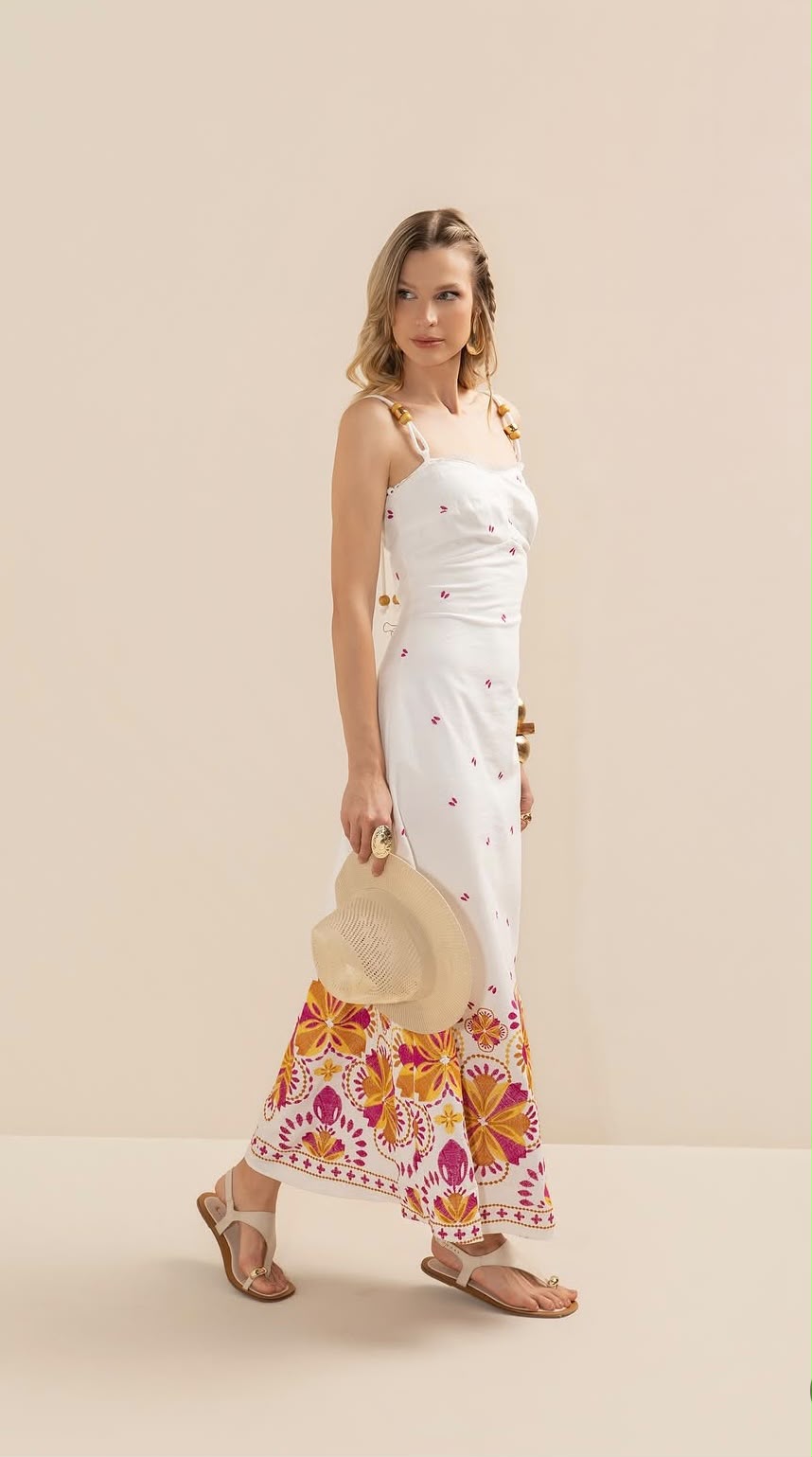 Vestido Midi Bordado na cor off white — foto 3