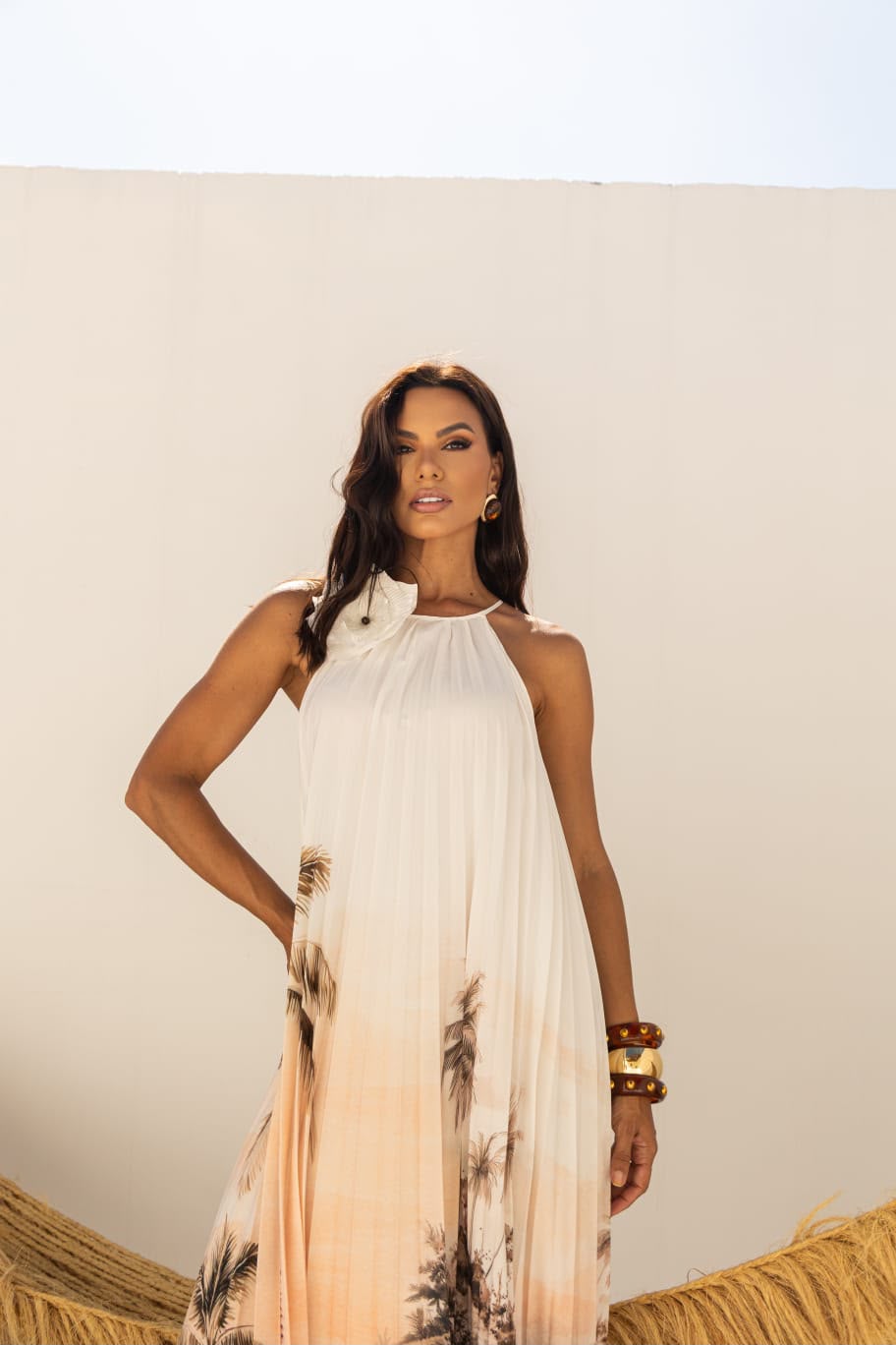 Vestido Longo Plissado Estampa Tropical