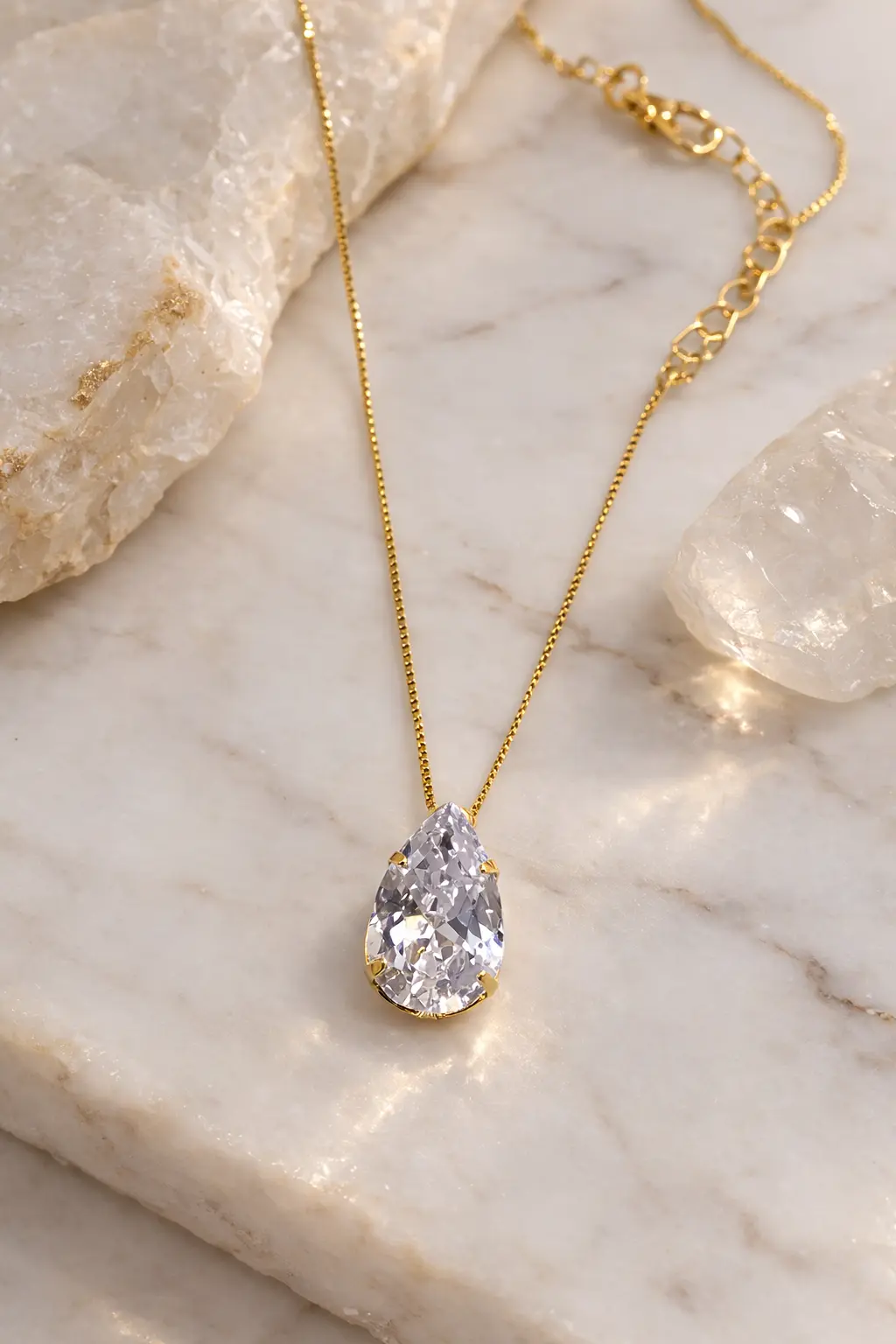 Colar Gota Cristal Elegance Dourado