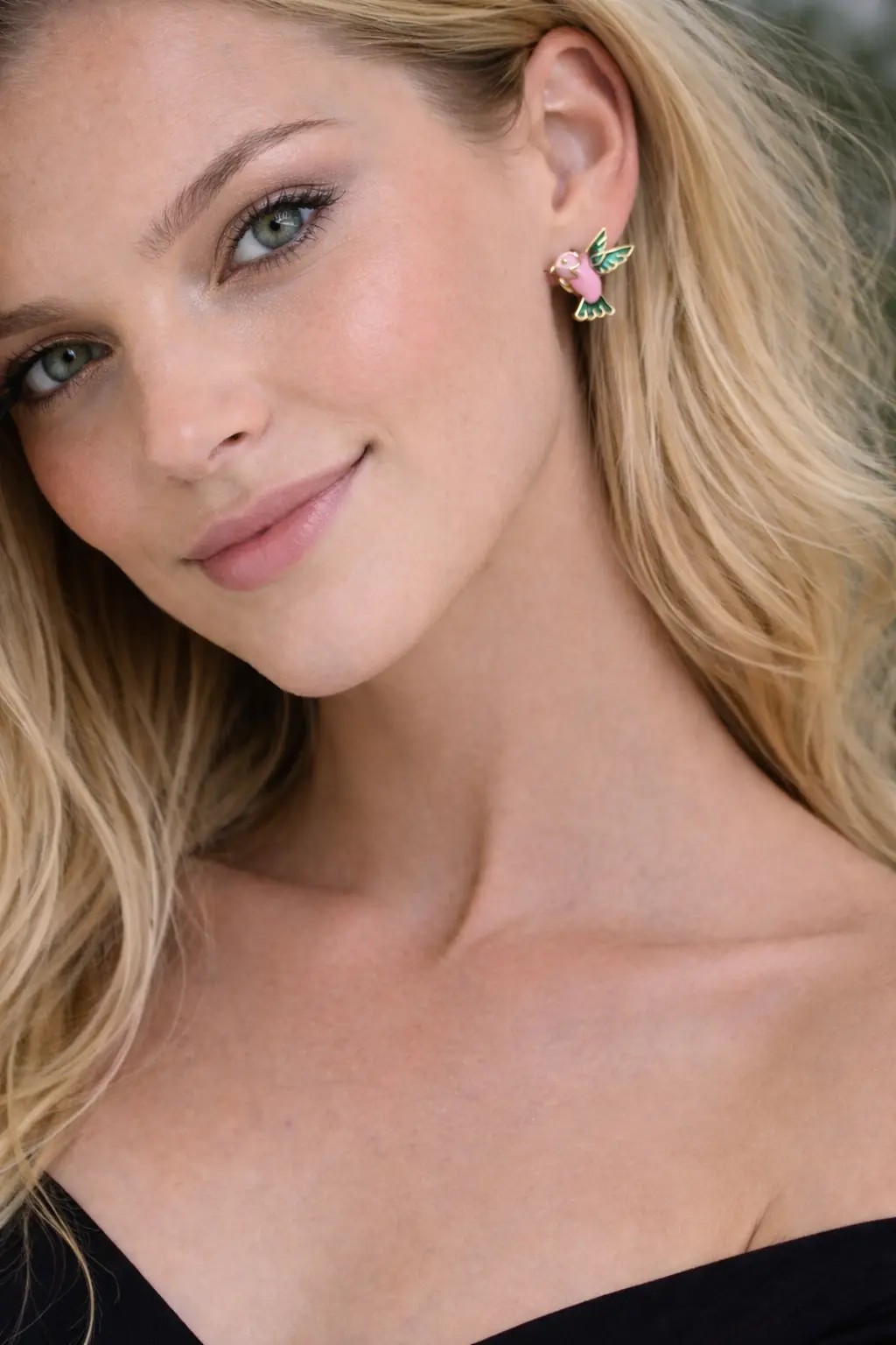 Brinco Beija-Flor Colorido Banhado a Ouro