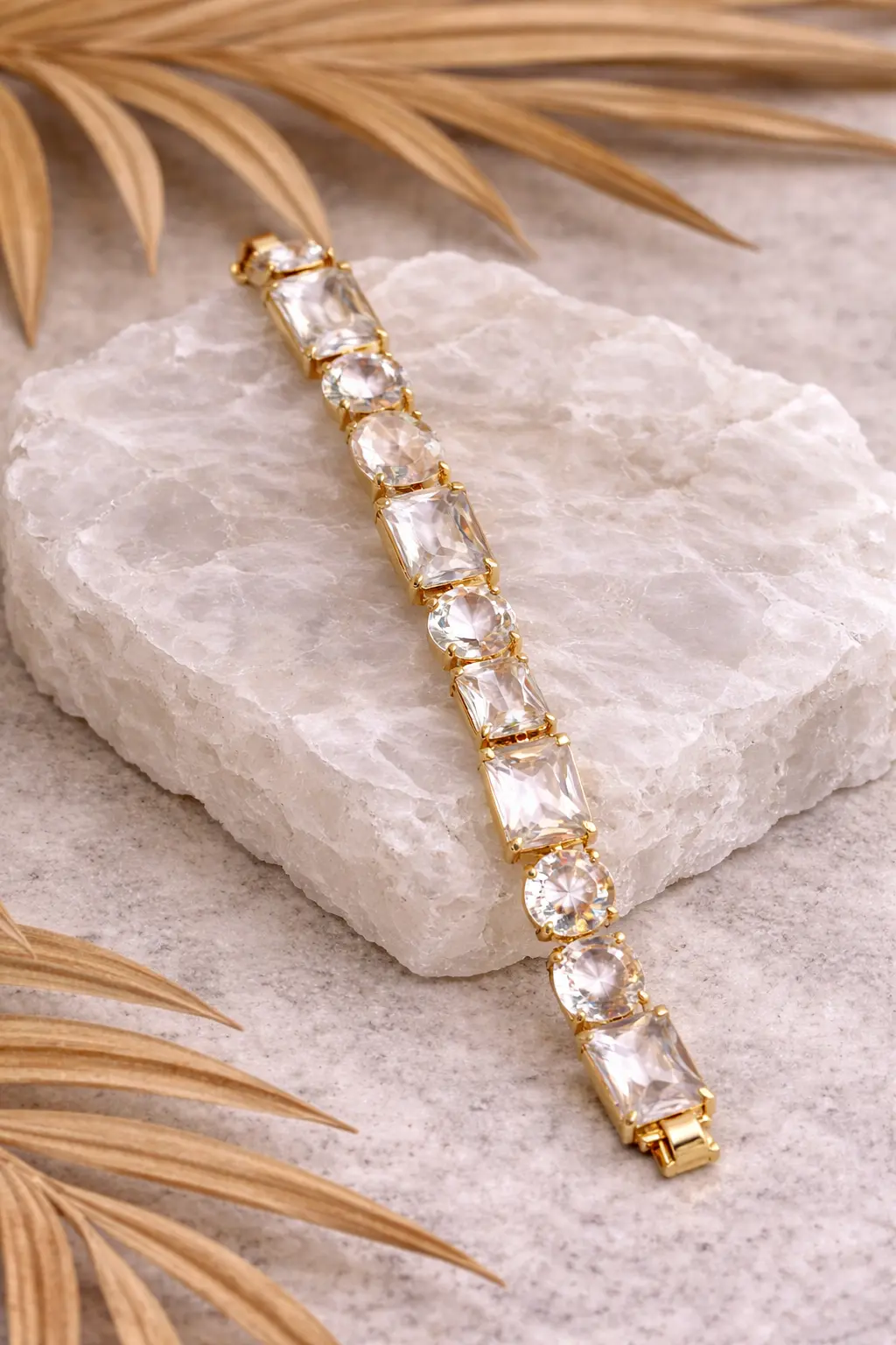 Pulseira Riviera Geométrica com Cristais