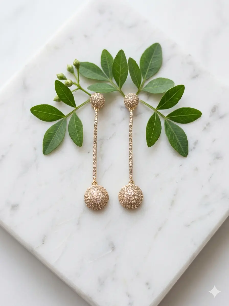 Brinco Pendente Esfera e Haste Cravejada Dourado