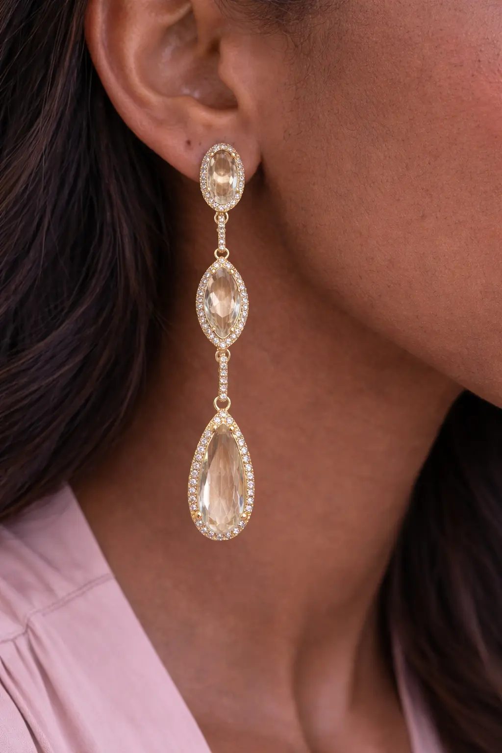 Brinco Longo Dourado com Cristais Navete 