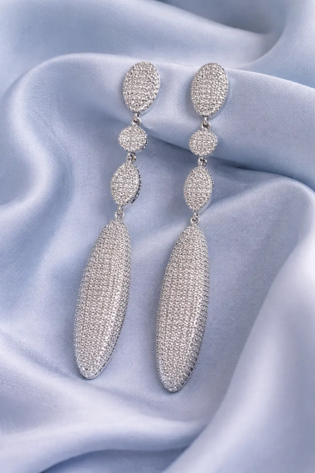 Brinco Longo Glam Cravejado Prata