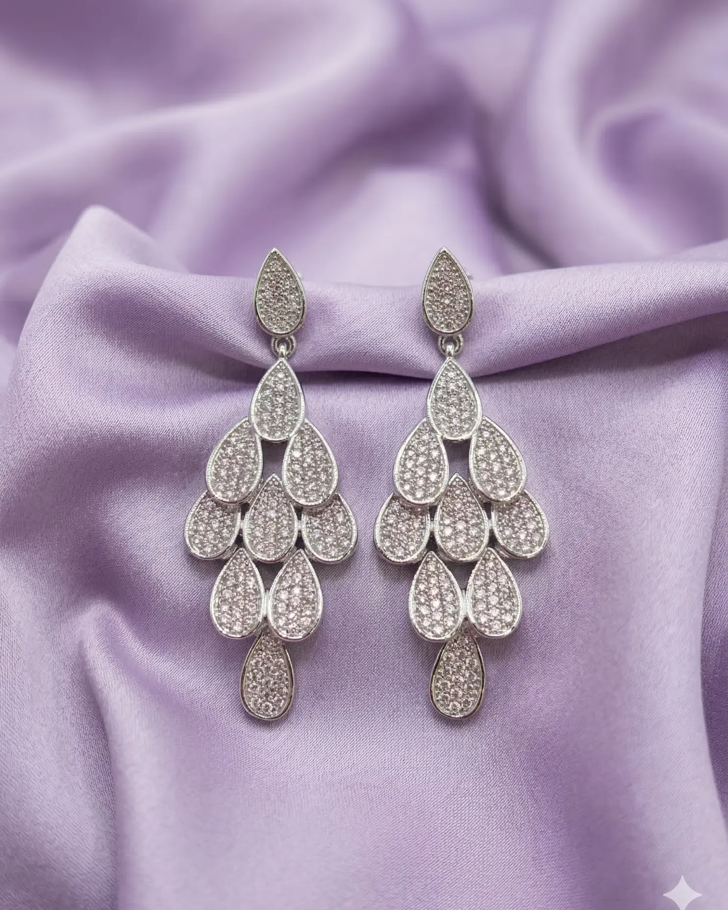 Brinco Chandelier Gotas Cravejadas Microzircônias Prata Donna Bendita