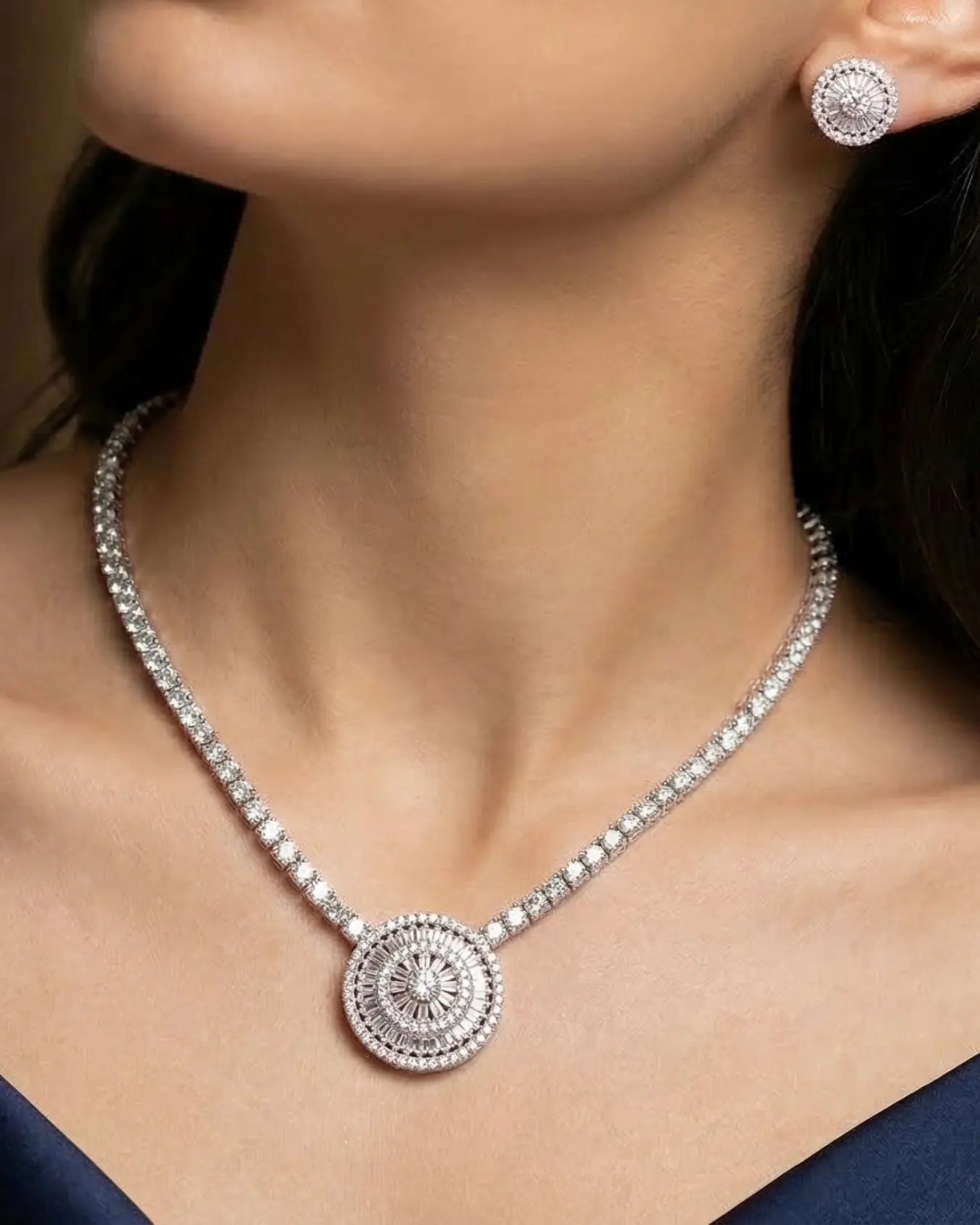 Conjunto Riviera Classique Colar com Mandala e Brincos em Zircônias Baguete