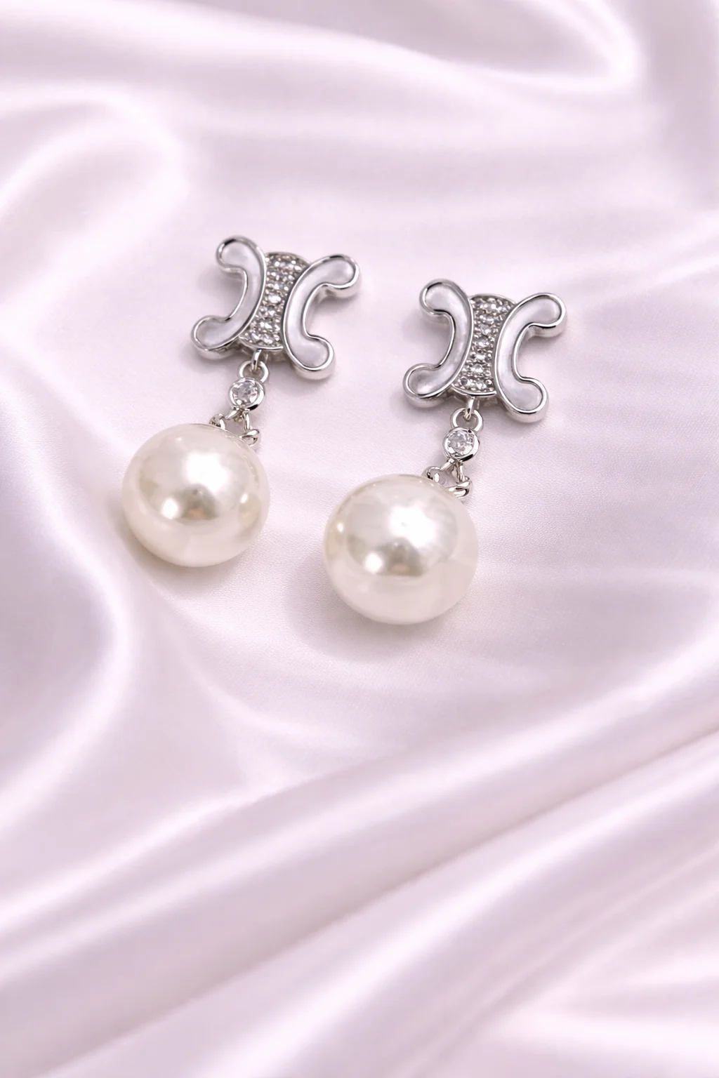 Brinco perola pendente