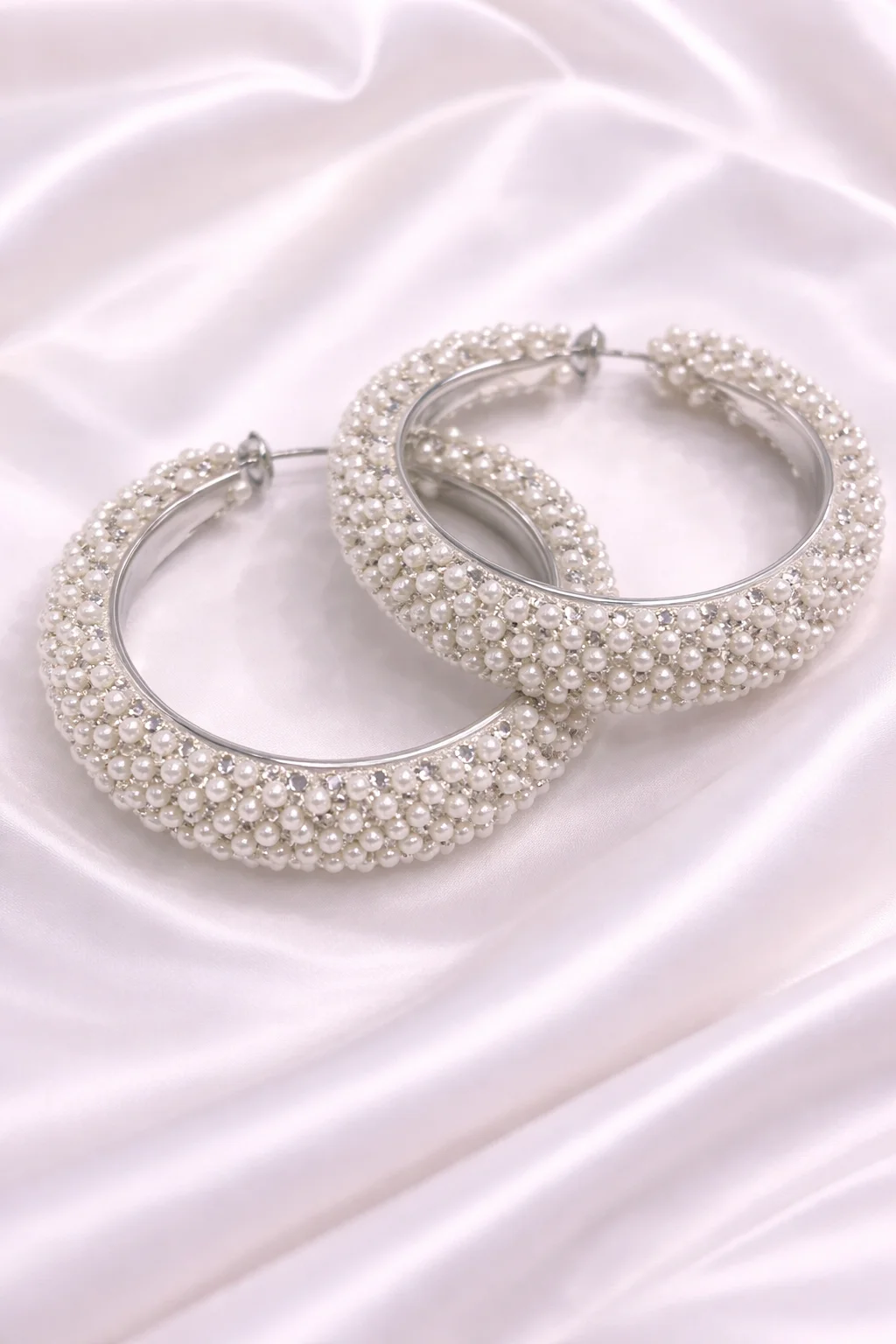 Brinco Argola Pérolas Luxo