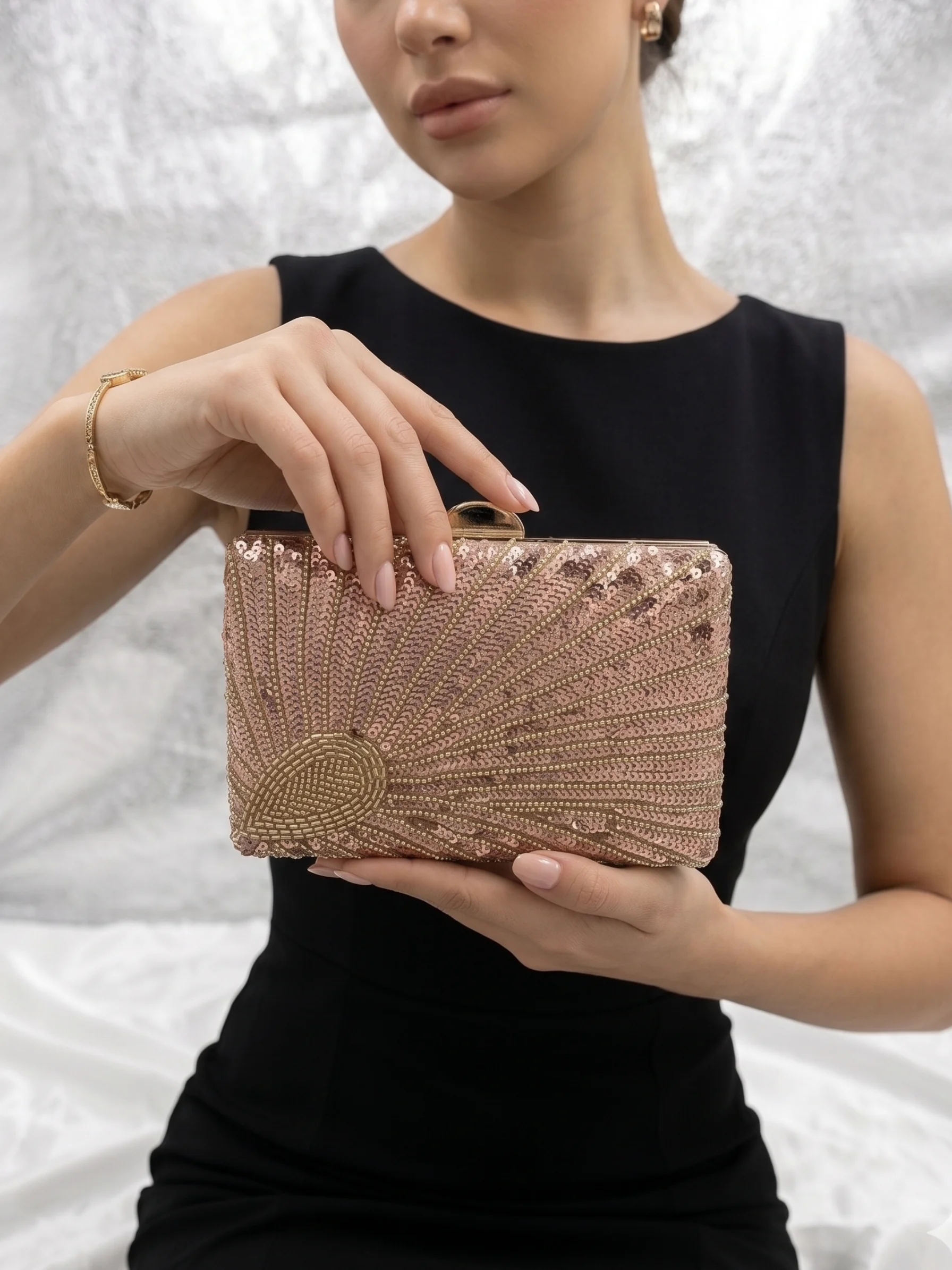 Clutch Luxo Leque Bordado Donna Bendita