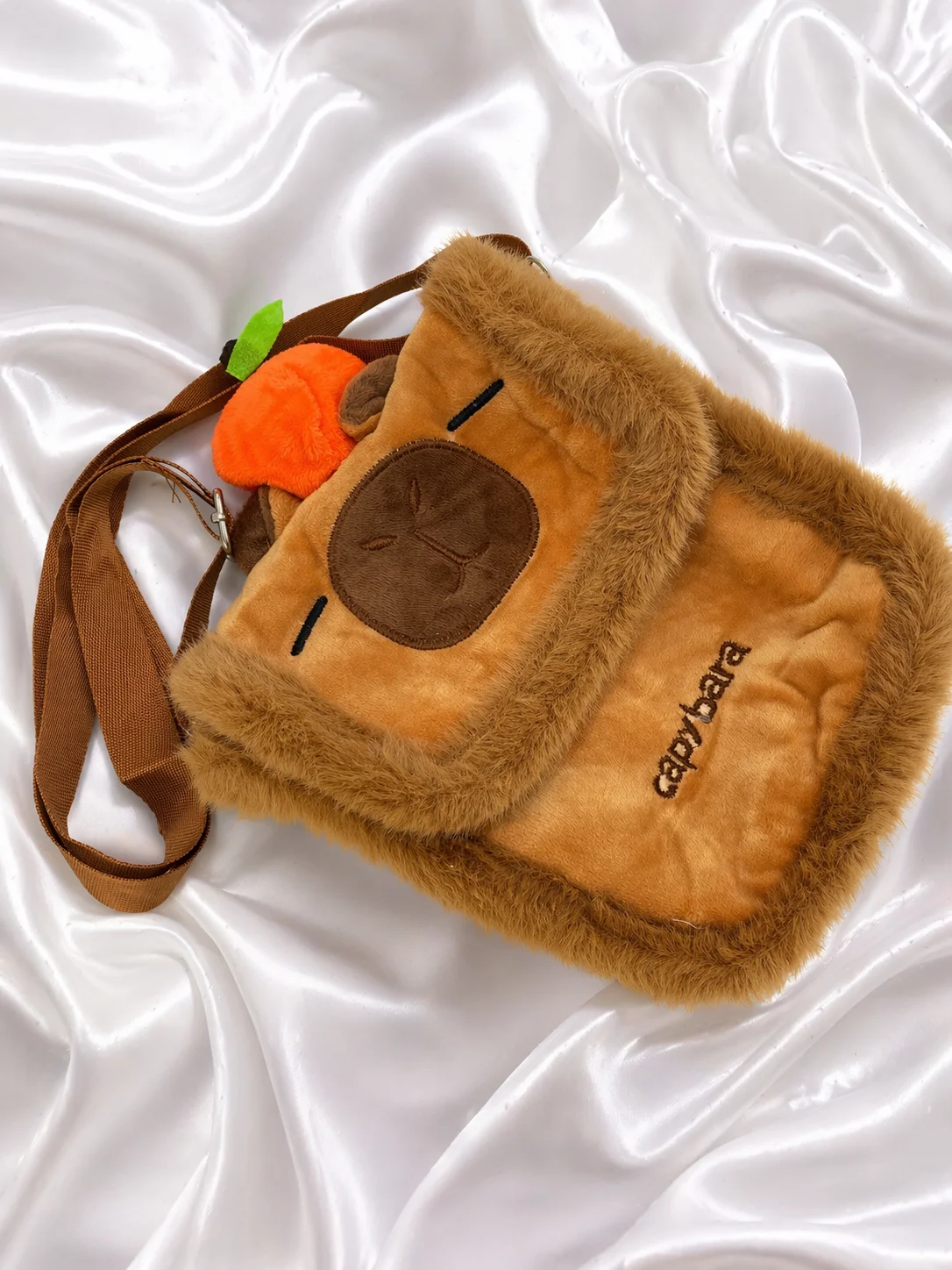 Bolsa Transversal Capivara Plush Fun