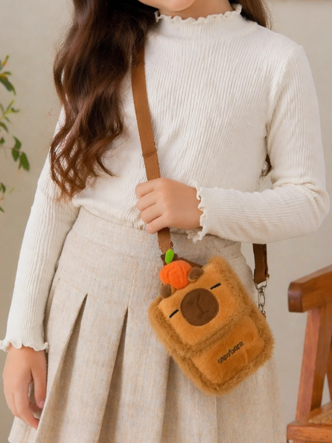 Bolsa Transversal Capivara Plush Fun