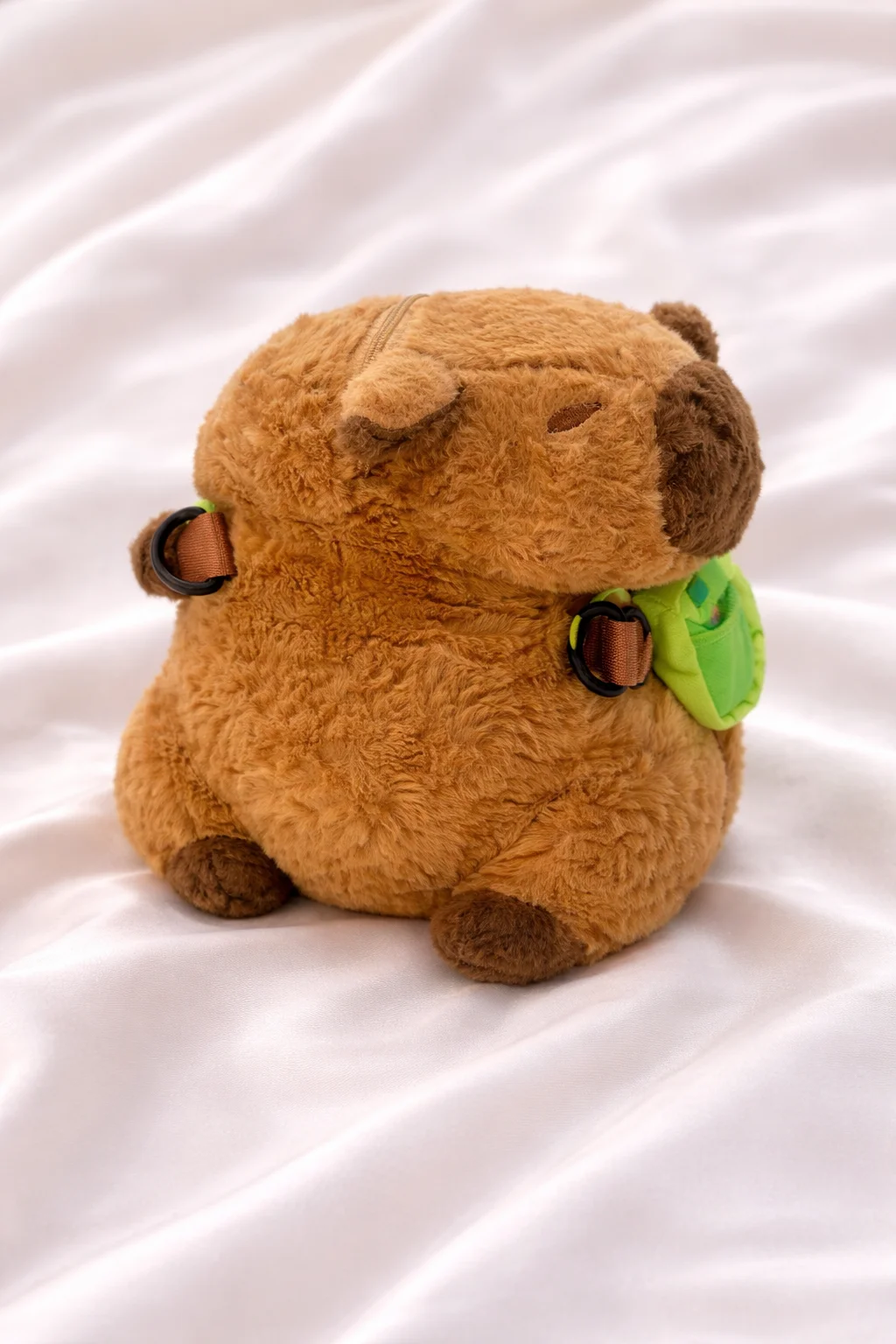 Bolsa Pelúcia Capivara Cute