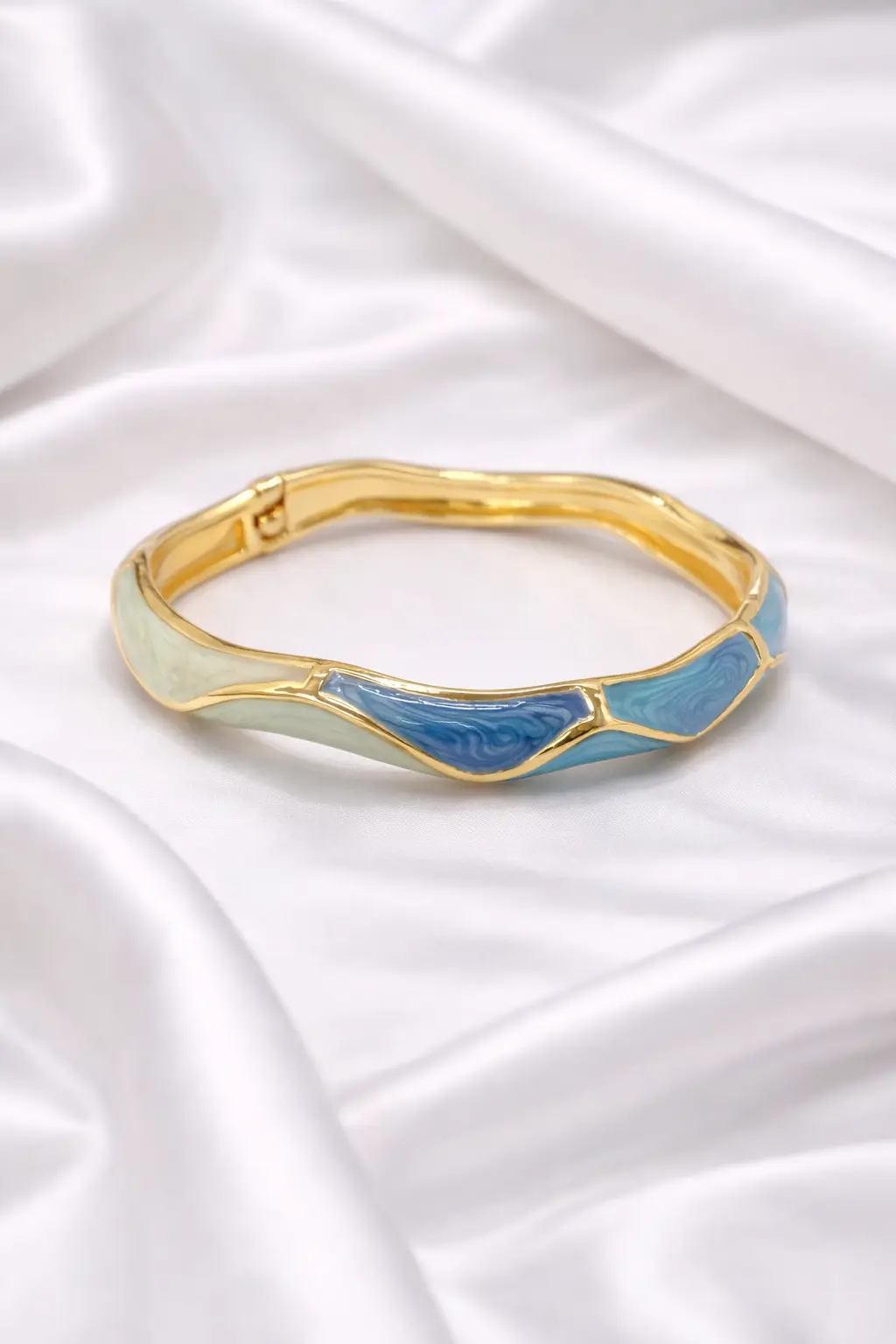 Bracelete Rígido Ondulado Esmaltado 