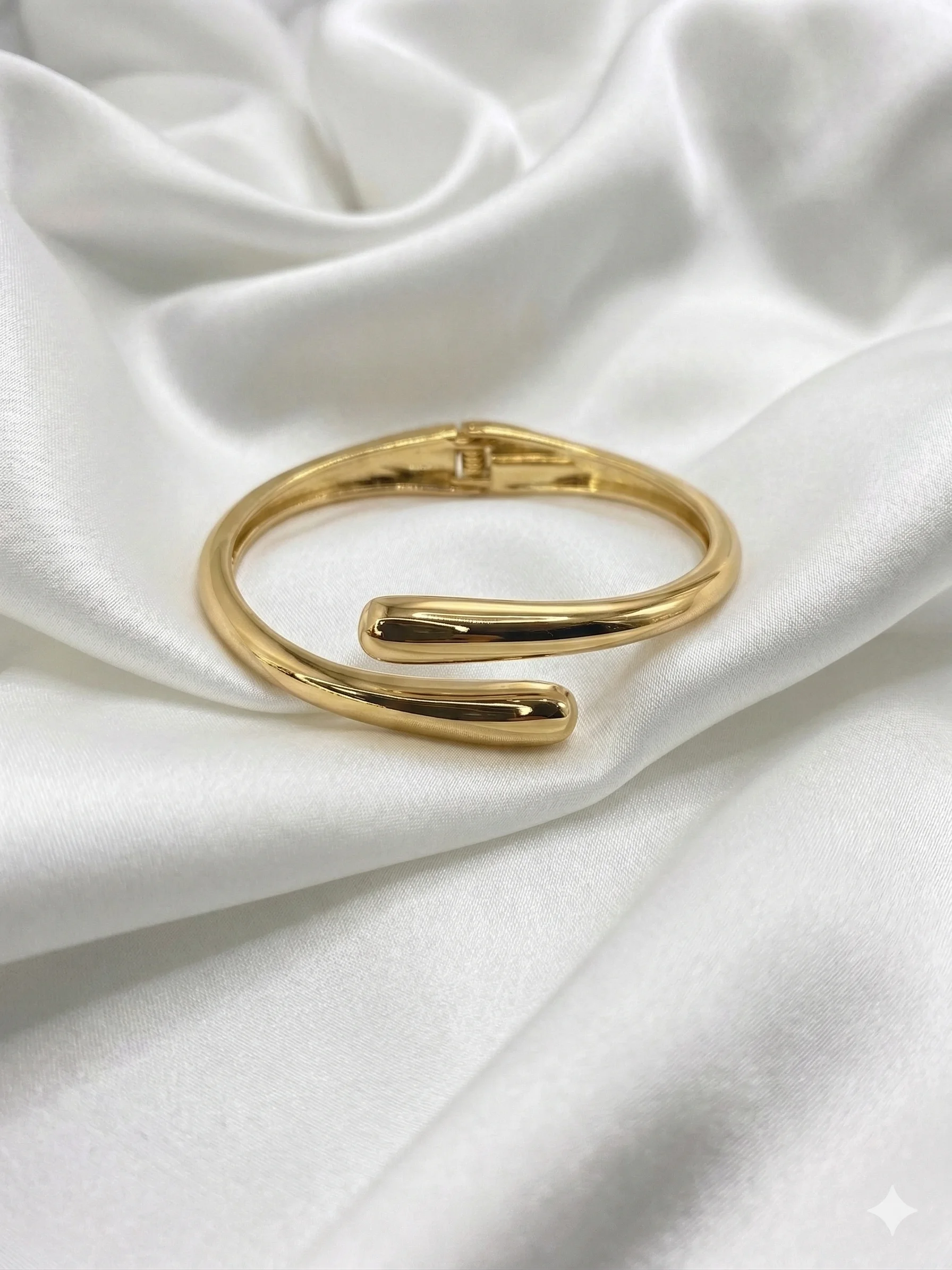 Bracelete Rígido Minimalista Design Gota - Banhado a Ouro/Prata