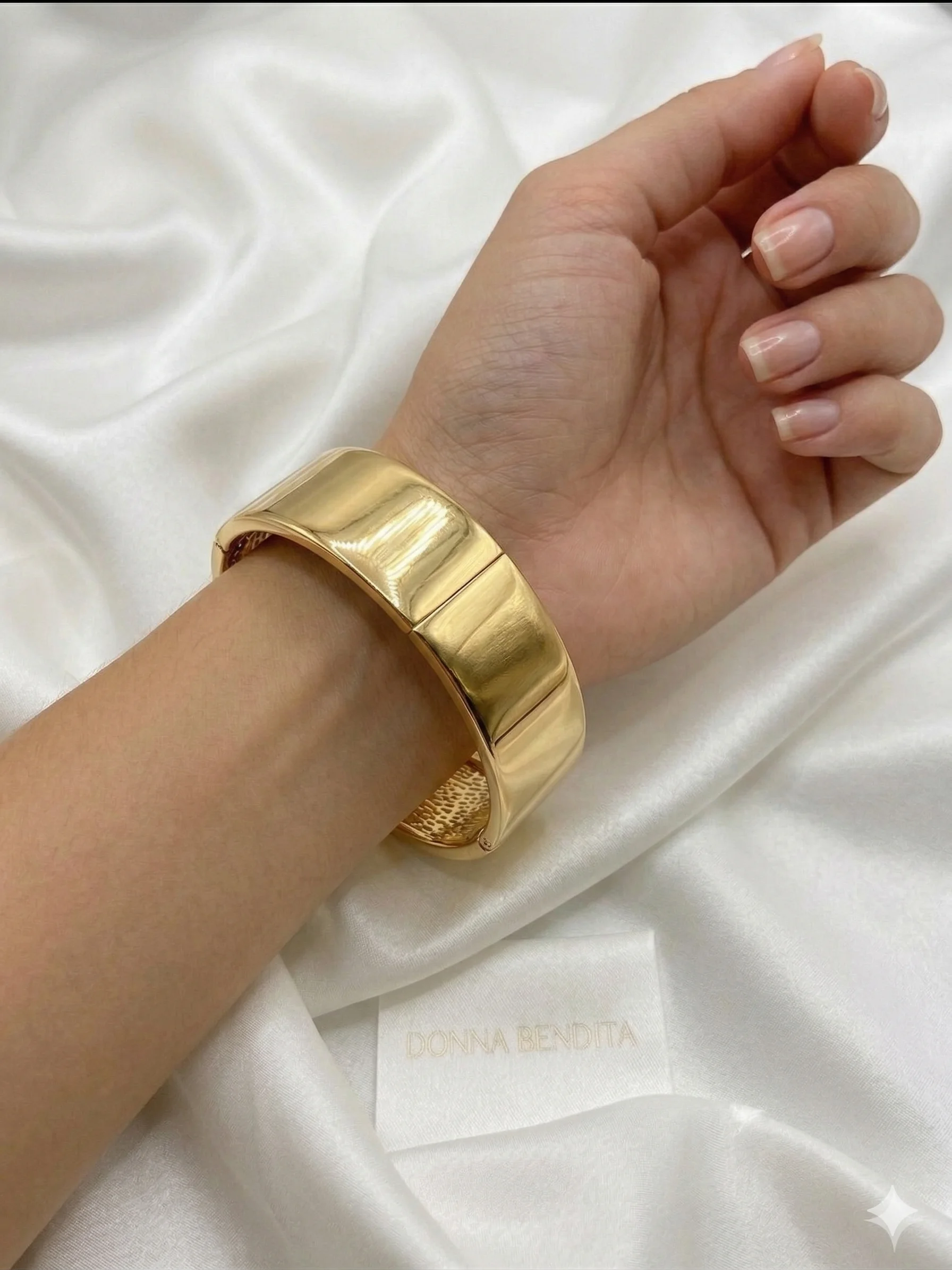 Bracelete Rígido Wide Minimalist