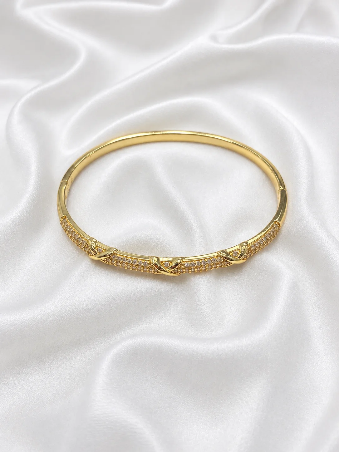 Bracelete Luxury Cravejado 