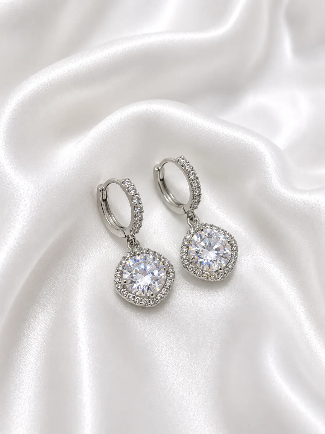 Brinco Pêndulo Glam prata 