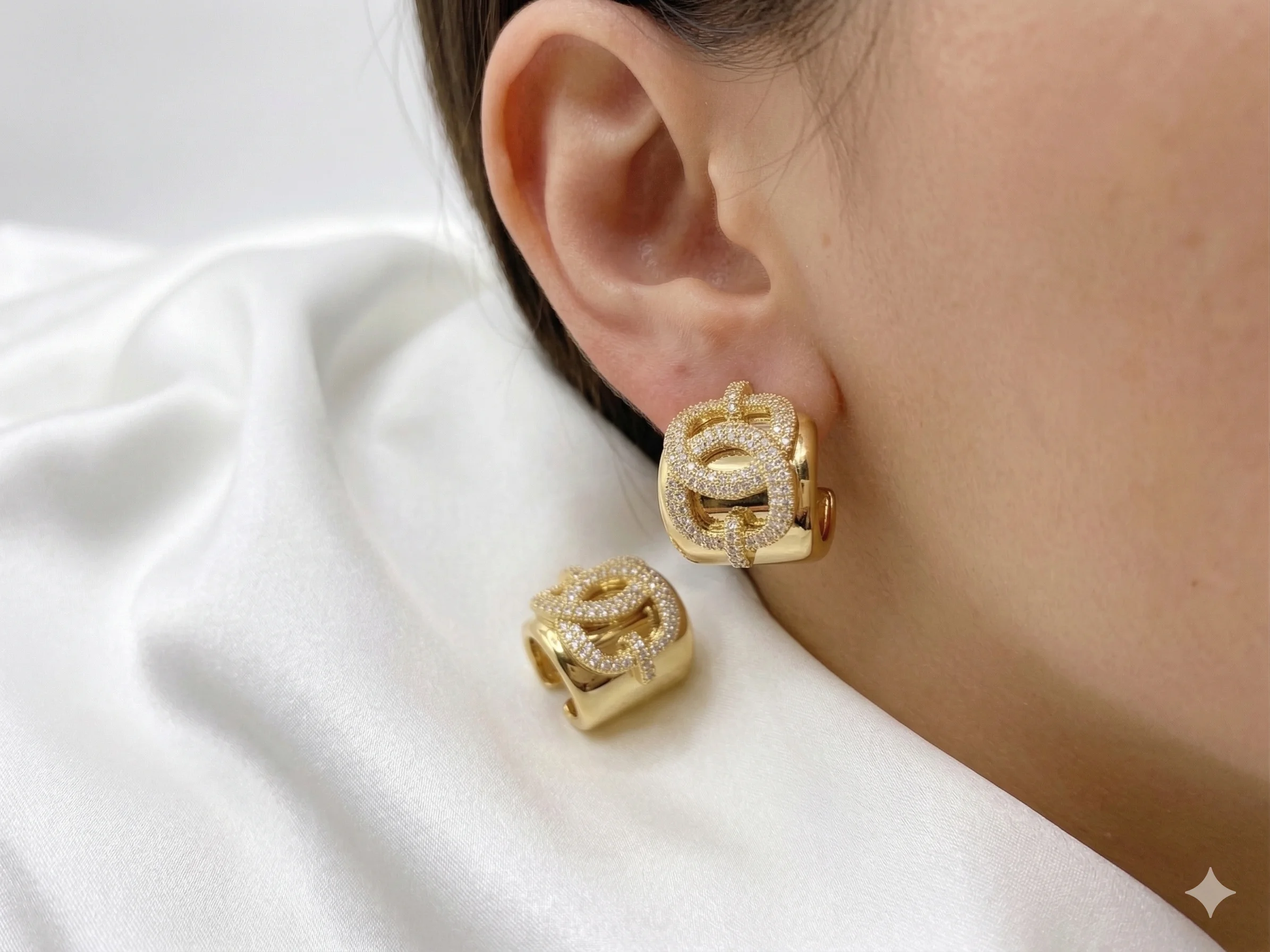 Brinco Argola Larga Cravejada Luxury 