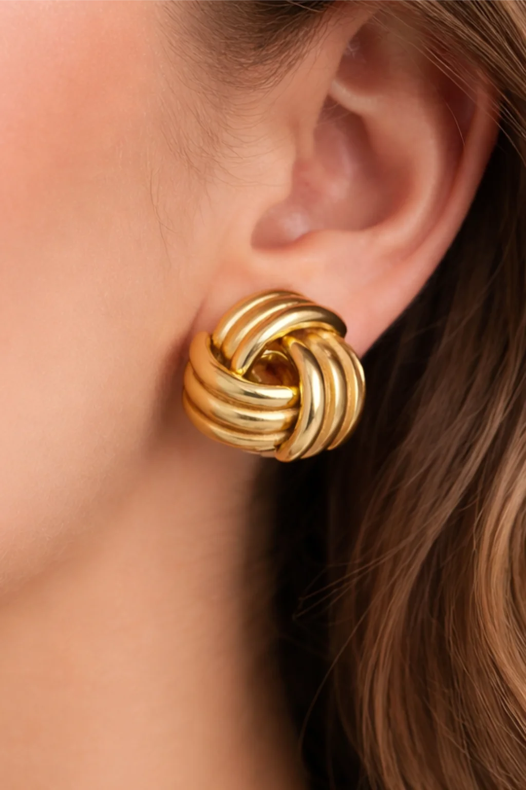 Brinco Nó Dourado Elegance