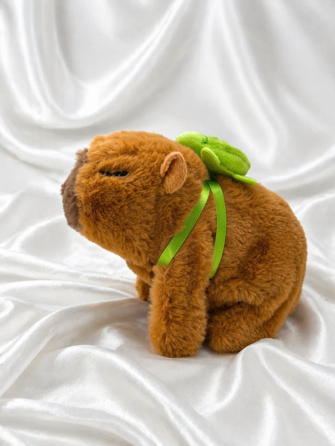 Pelúcia Interativa Capivara com Movimento