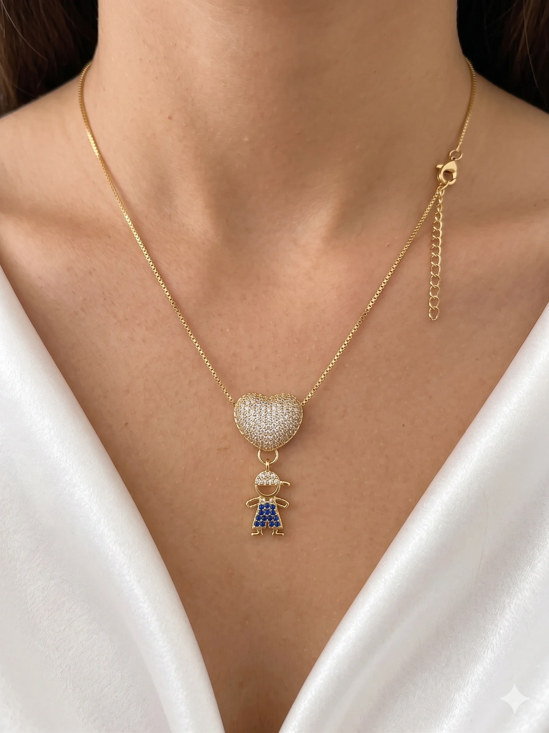 Colar Amor Eterno com Pingente de Menino Cravejado