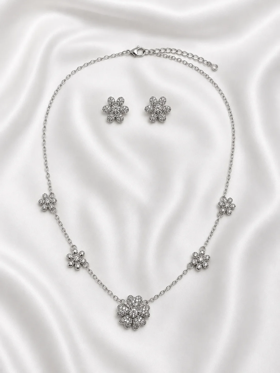 Conjunto Floral Luxury Cravejado Donna Bendita