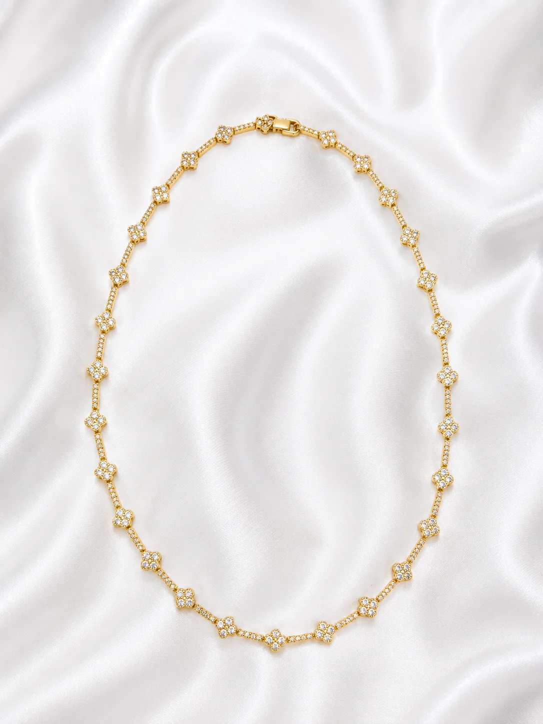 Choker Luxo Trevo Cravejado Donna Bendita
