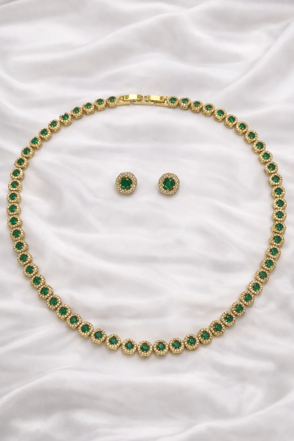 Conjunto Riviera com pedras variadas 