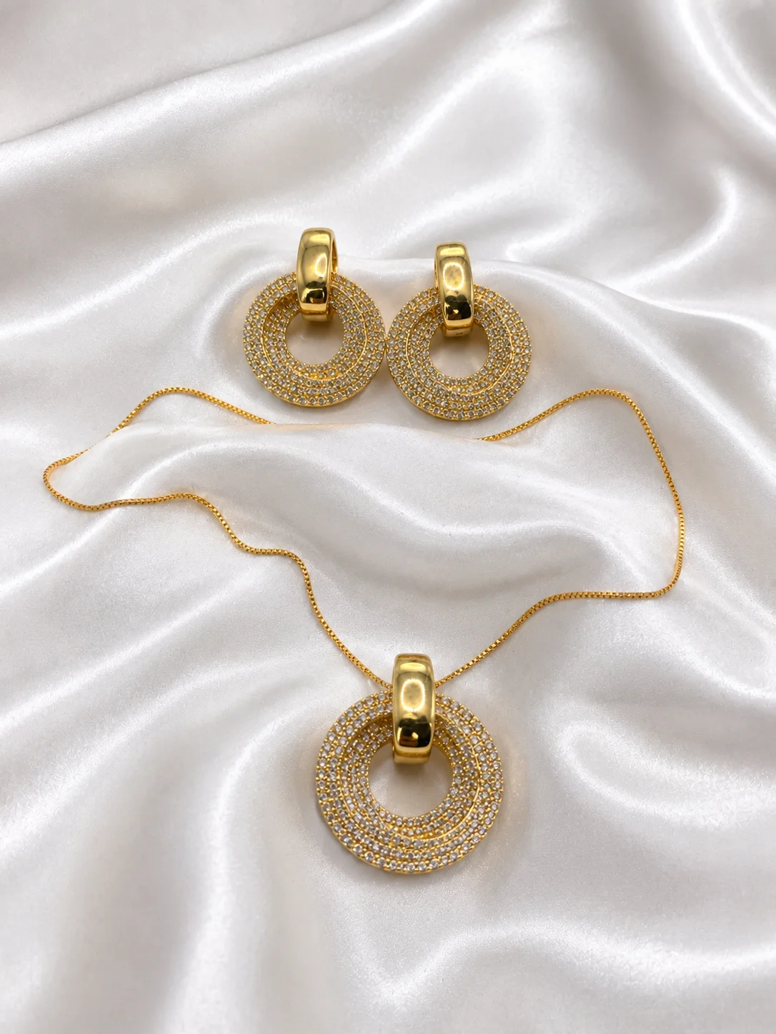 Conjunto Glam Circle Cravejado Donna Bendita