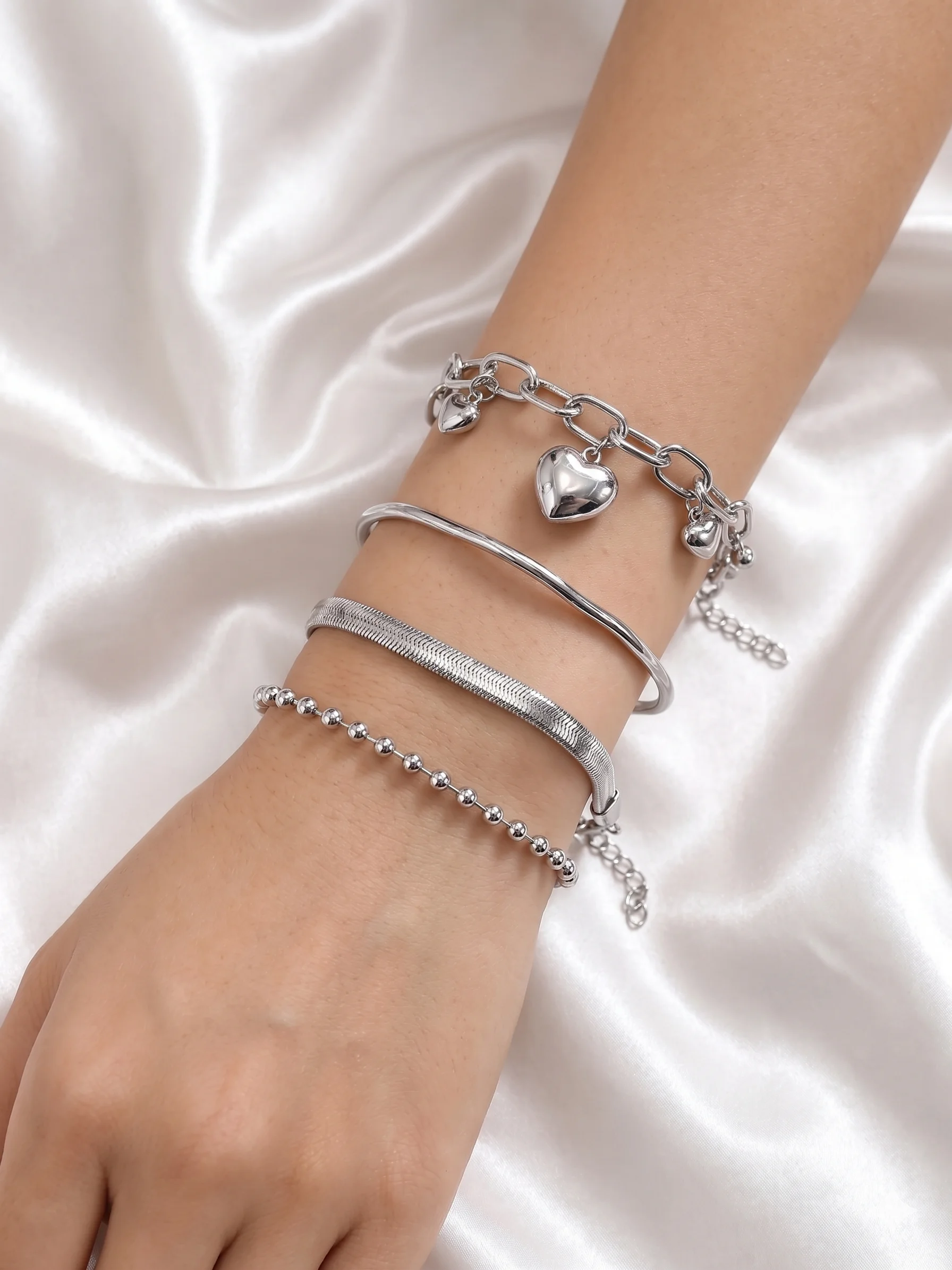 Kit Pulseiras Mix Elegance Corações & Correntes