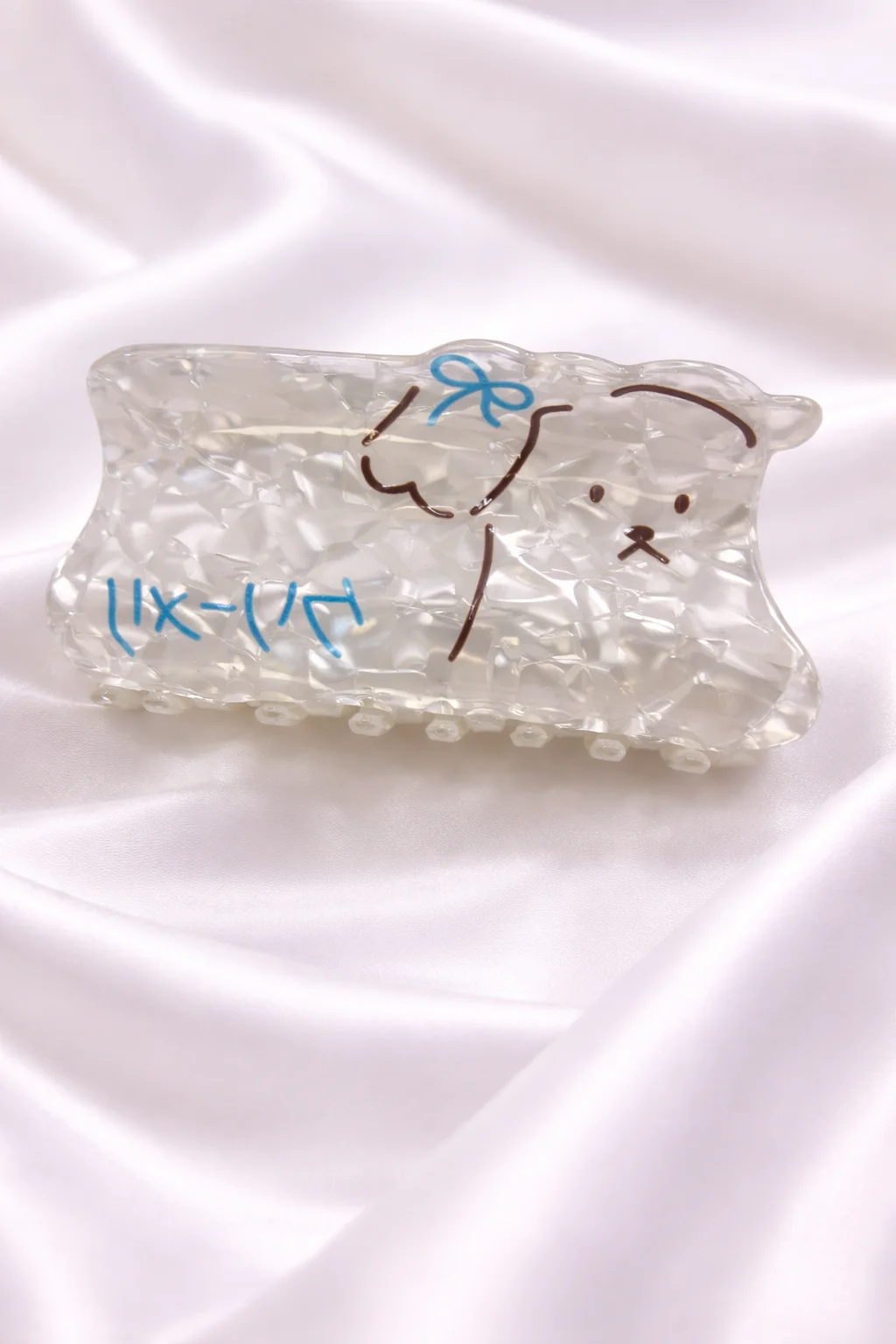 Piranha Cachorrinho Perolado Laço azul