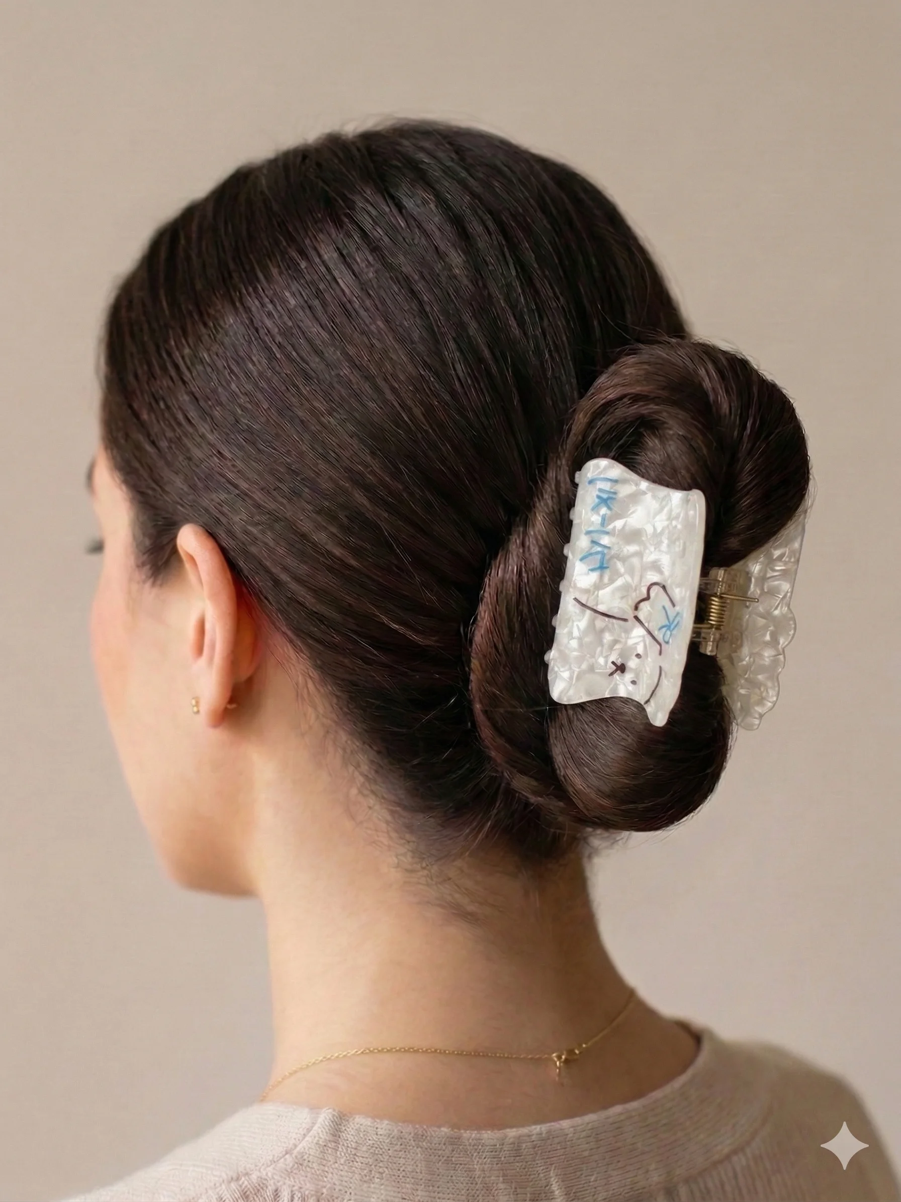 Piranha Cachorrinho Perolado Laço azul