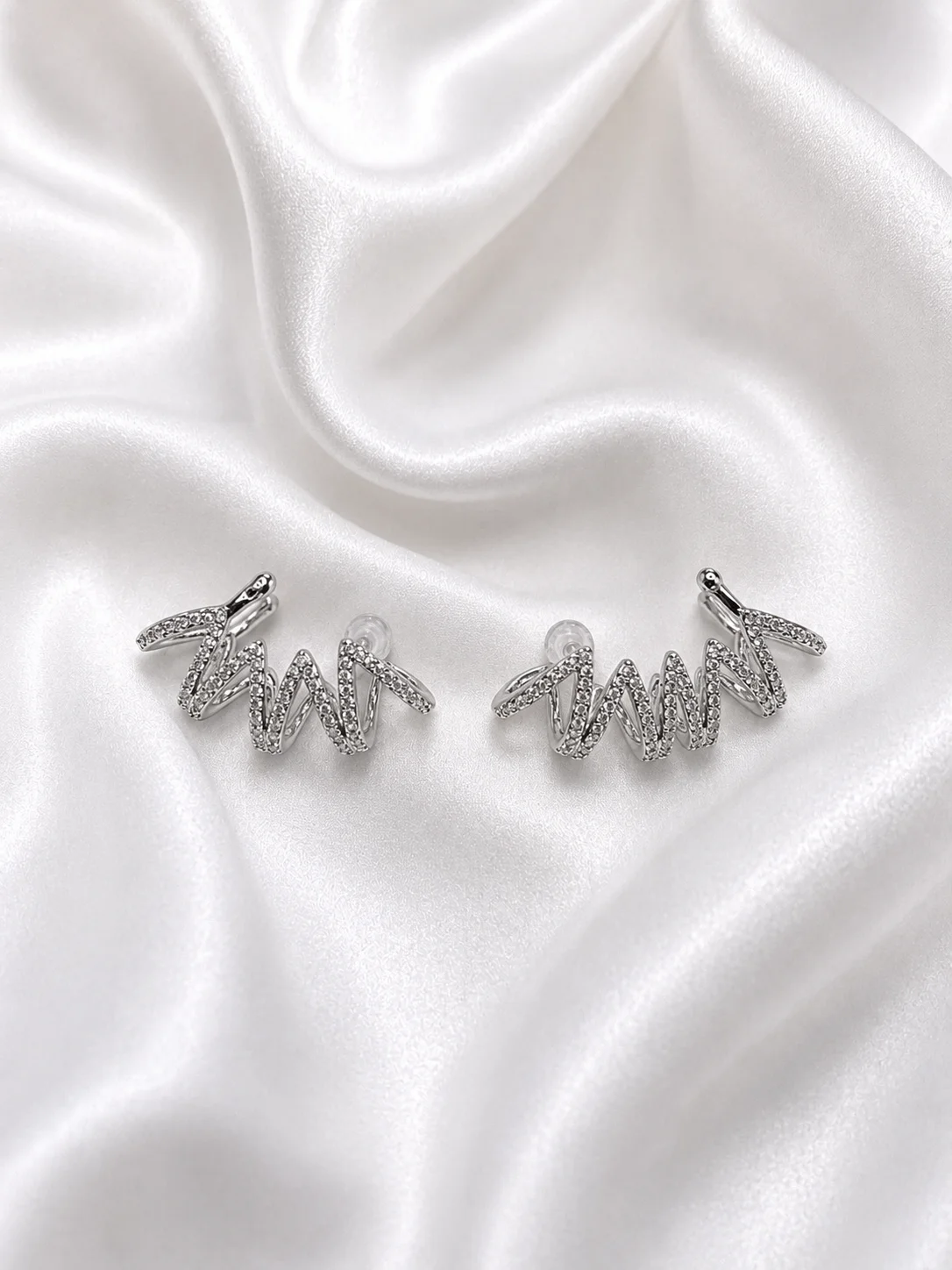 Brinco Ear Cuff Zig Zag Glow Donna Bendita