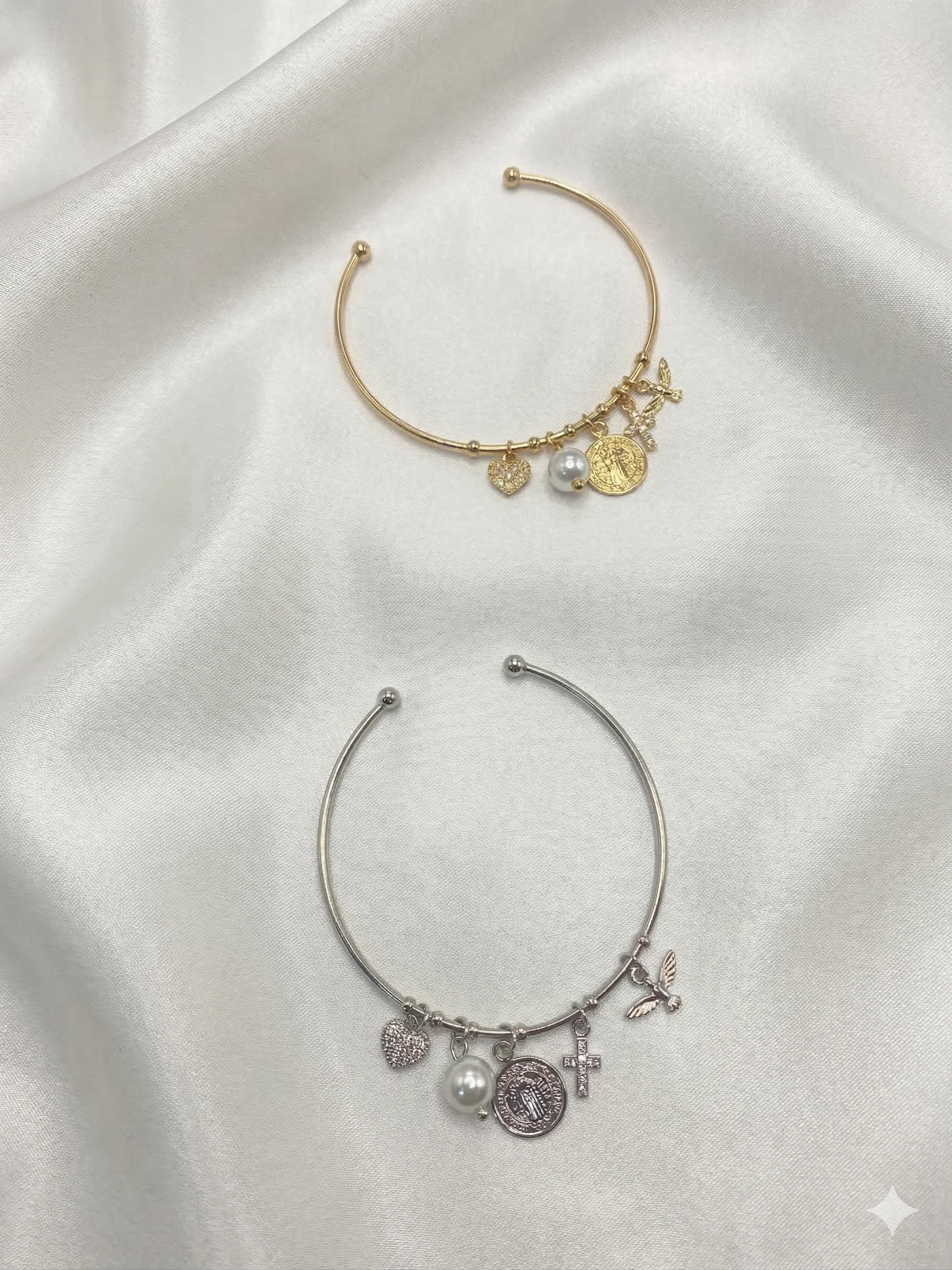 Bracelete Rígido Life com Berloques Proteção