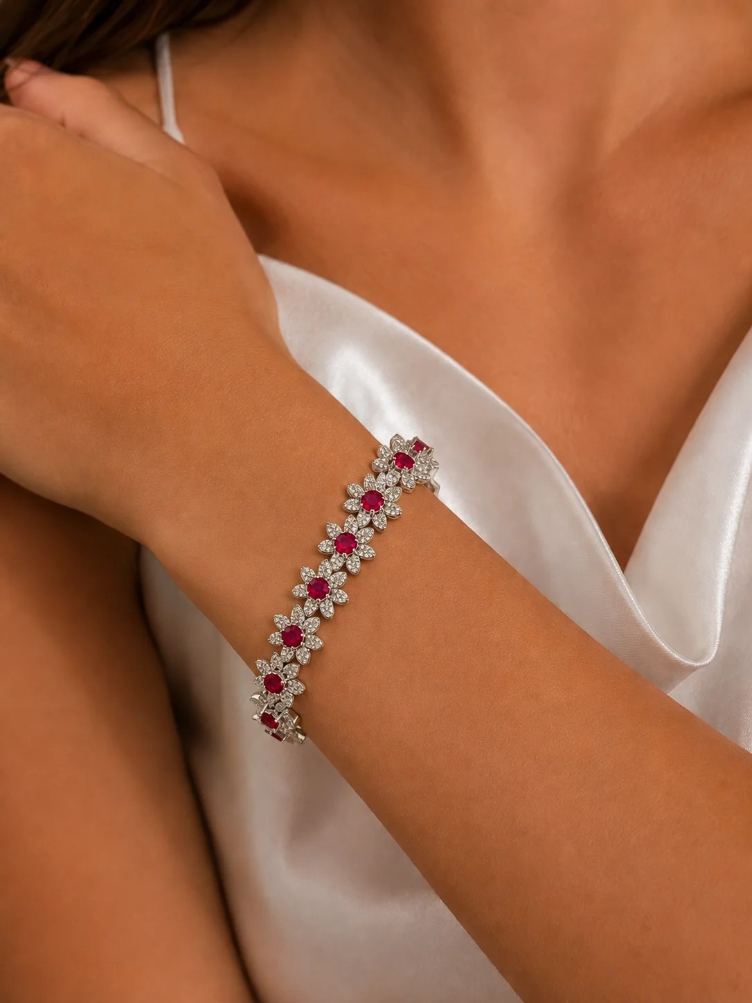 Bracelete Floral Luxo Cravejado Colors Donna Bendita