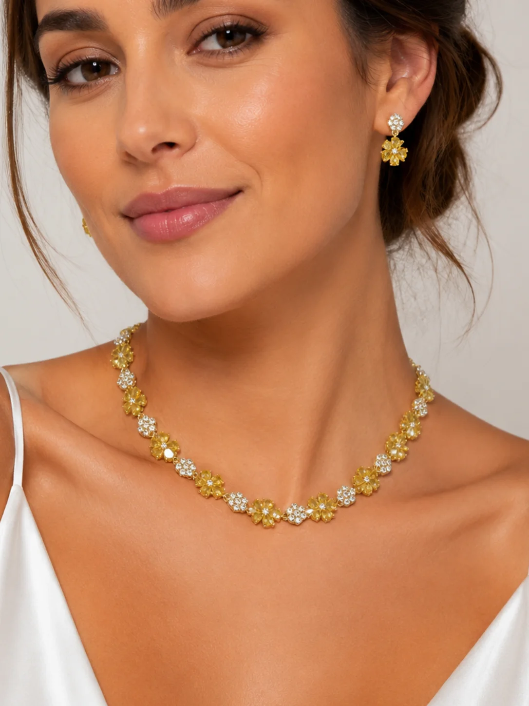 Conjunto Flor Gold Cravejado 