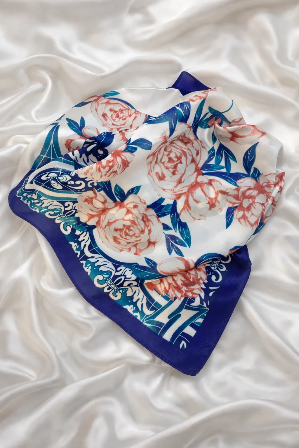 Lenço Floral Elegance Azul