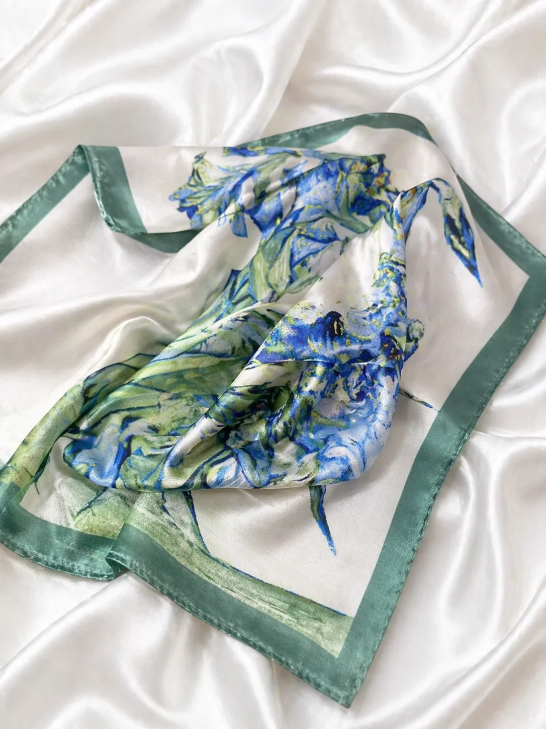 Lenço Floral Azul & Verde Premium Elegance