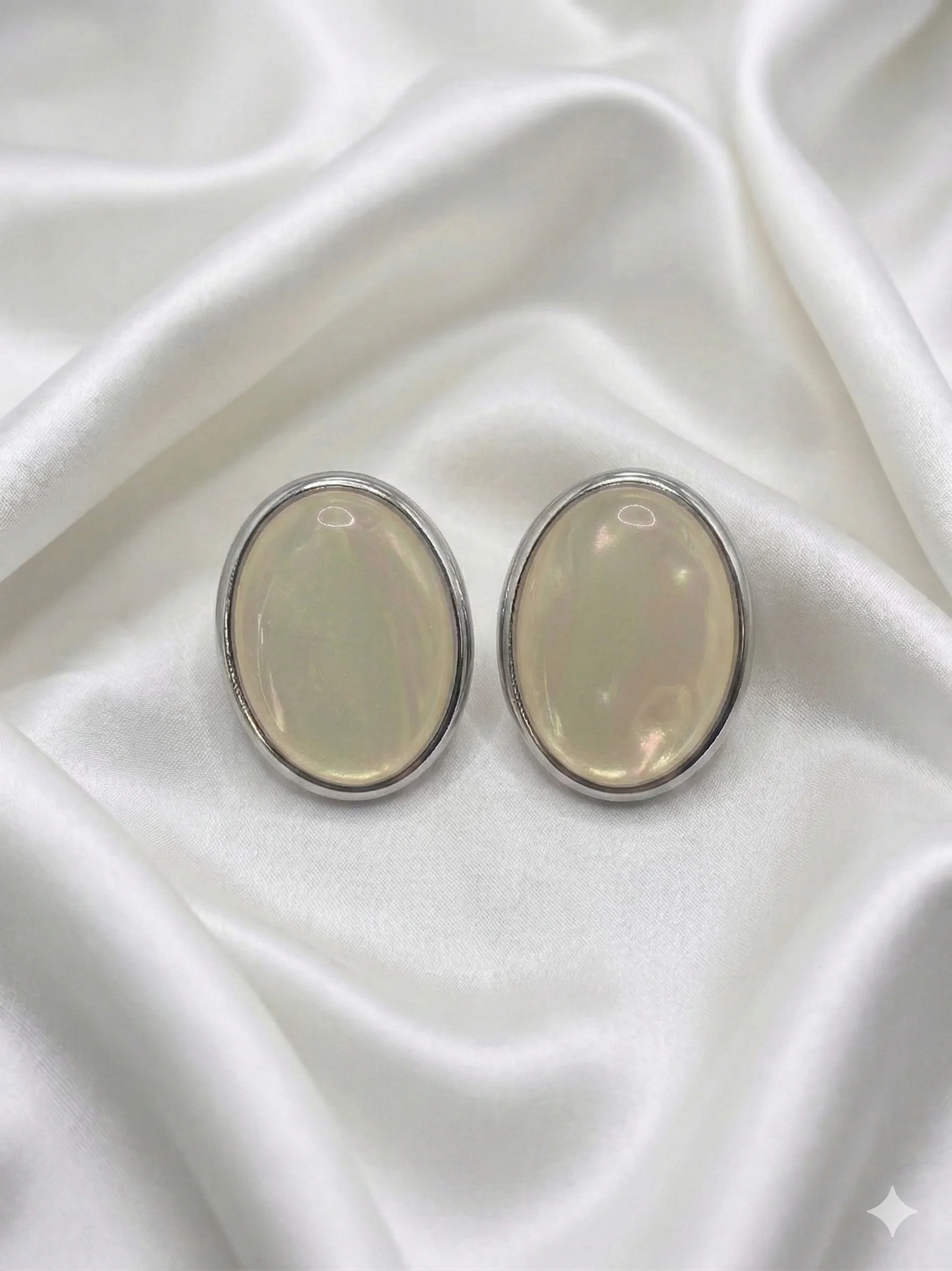 Brinco Donna Bendita Oval 