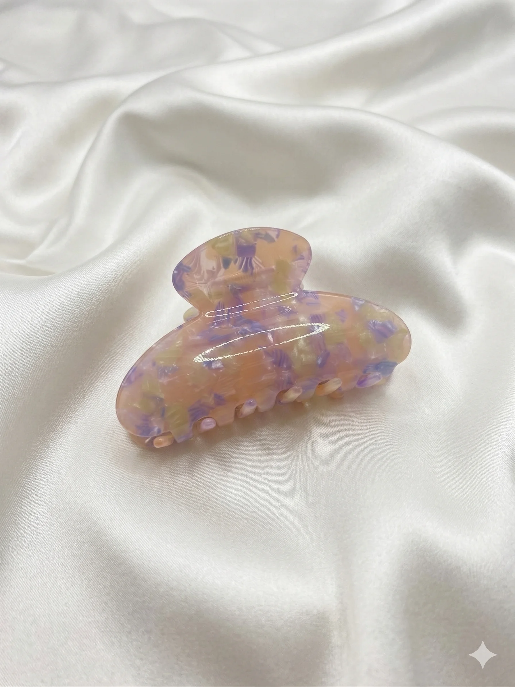 Piranha de Cabelo Marmorizada Lilás