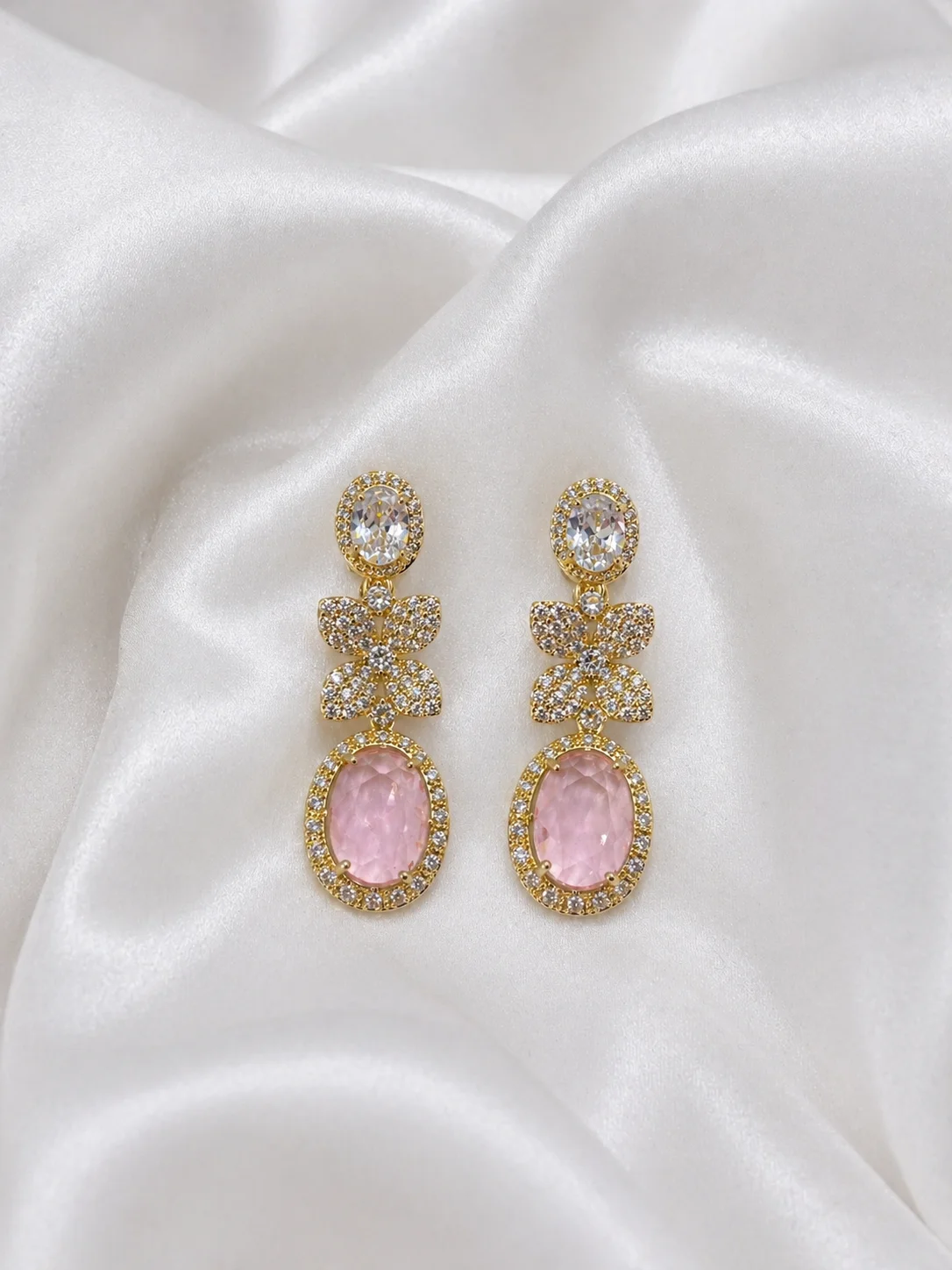 Brinco de Pressão Luxo Oval Cravejado Donna Bendita