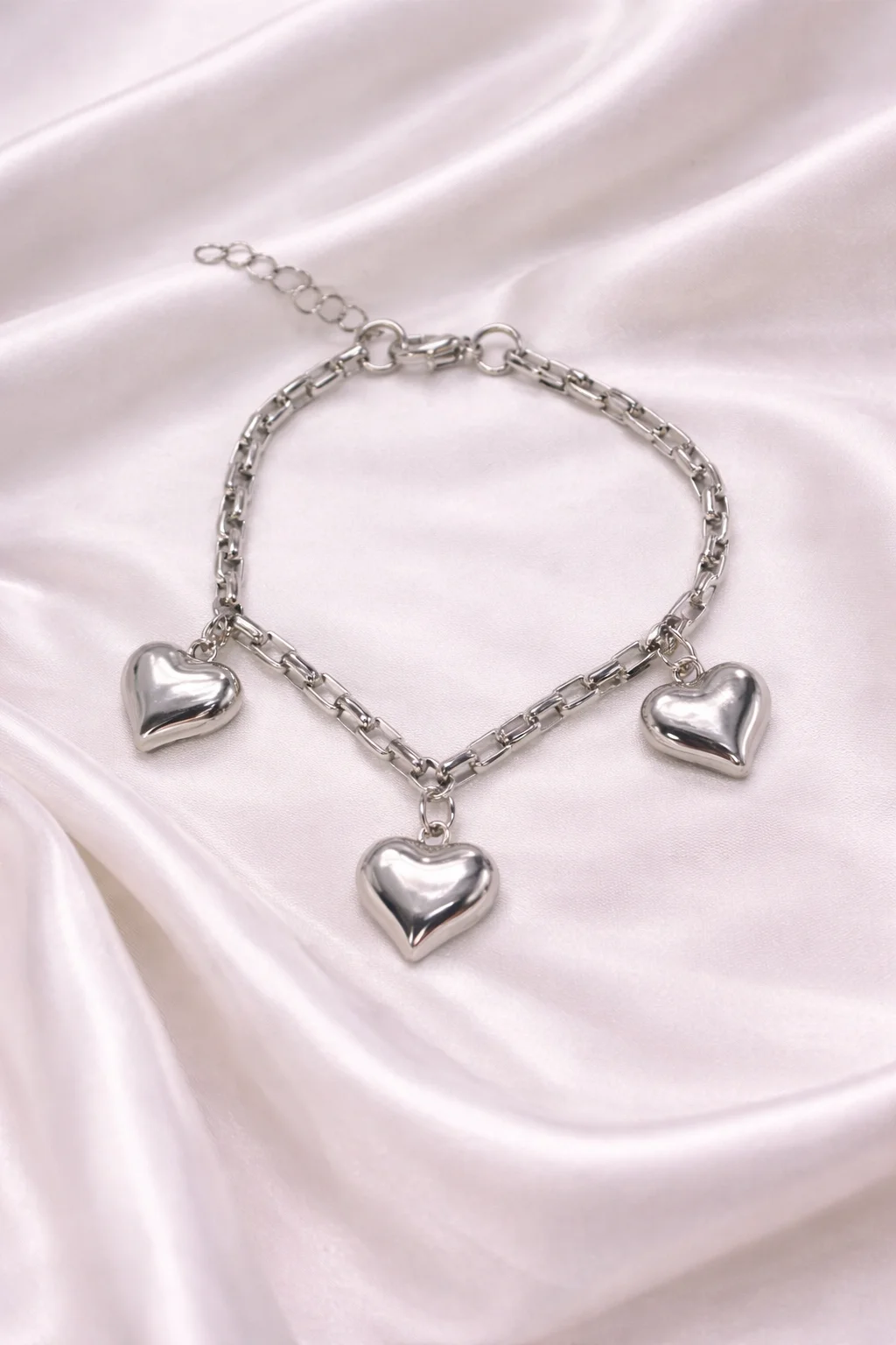 Pulseira Elos com Pingentes de Coração 