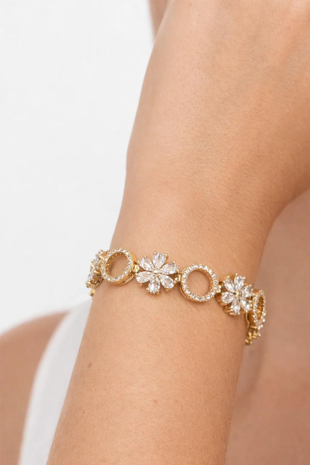 Pulseira Floral com Zircônias