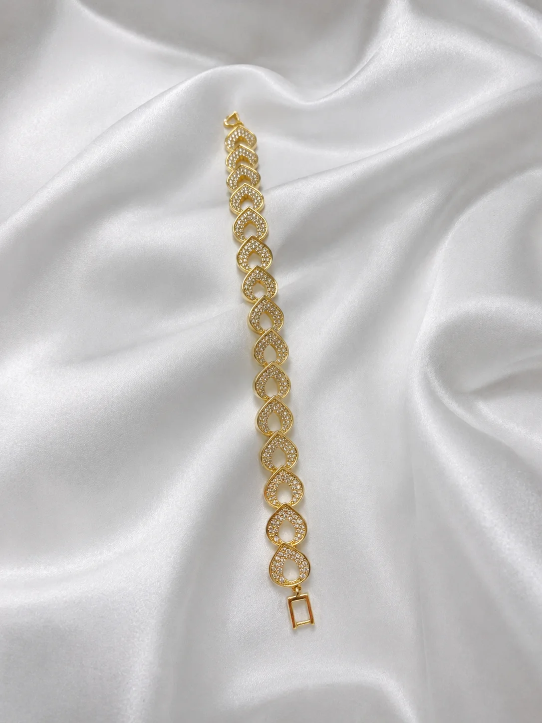 Pulseira Gotas Vazadas Cravejados Luxo Donna Bendita